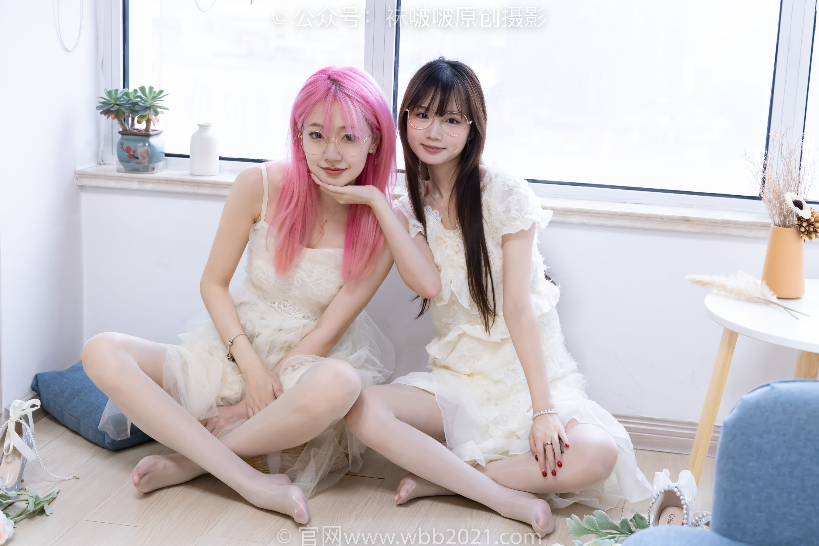 BoBoSocks袜啵啵 No.563 小甜豆&甜甜圈 - 高跟鞋、油亮白丝、裸足/(215P)