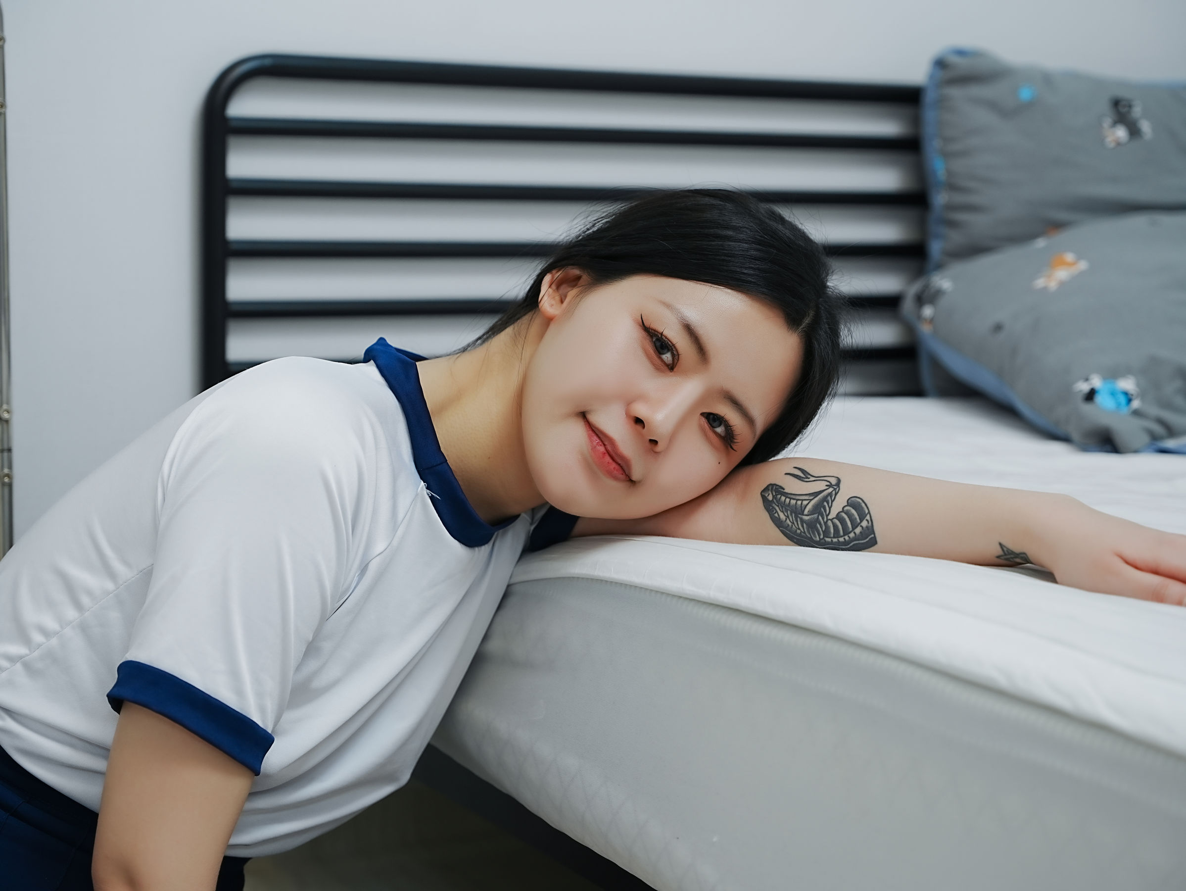 Choi Ri - Vol.01 Bloomers/(72P)