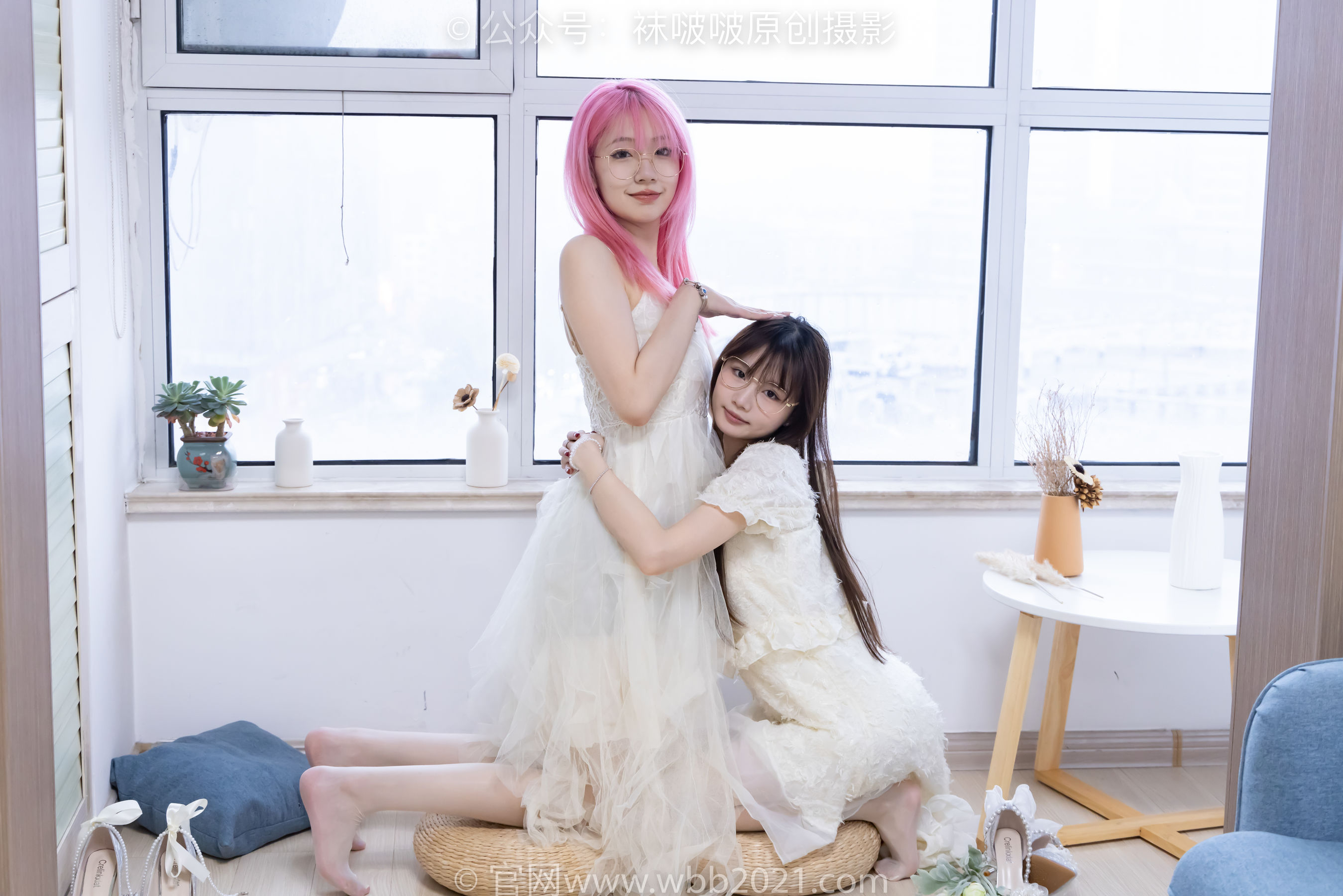 BoBoSocks袜啵啵 No.563 小甜豆&甜甜圈 - 高跟鞋、油亮白丝、裸足/(215P)