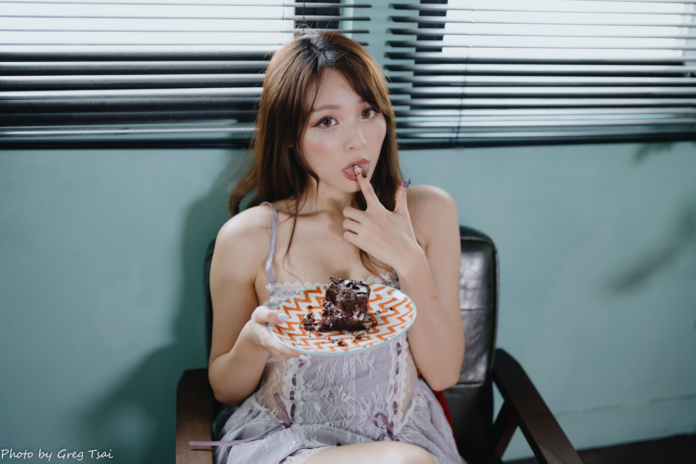 Ashley - 紫色吊带/(118P)