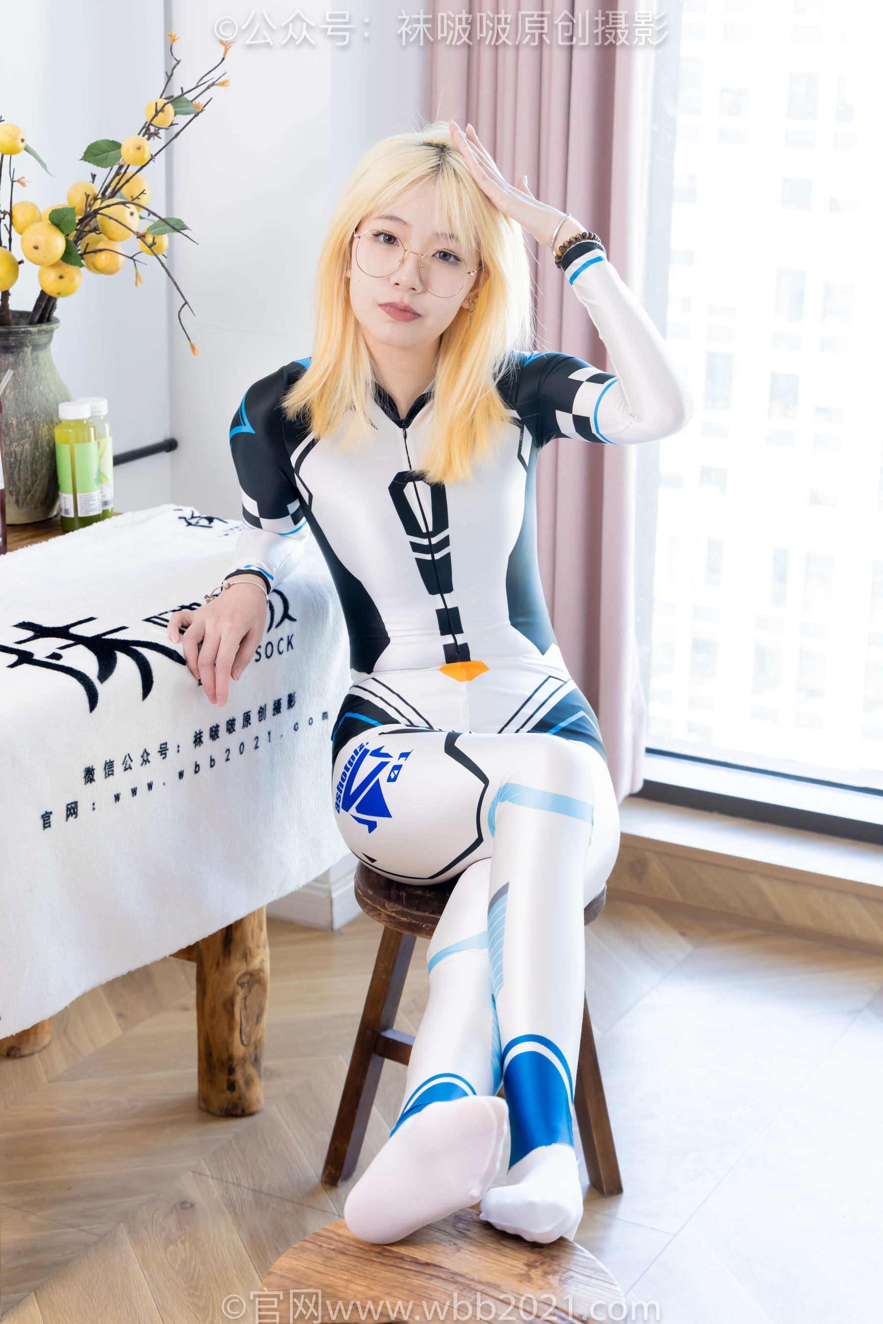 BoBoSocks袜啵啵 No.568 小甜豆 - 连体服、高跟鞋、厚白丝/(148P)