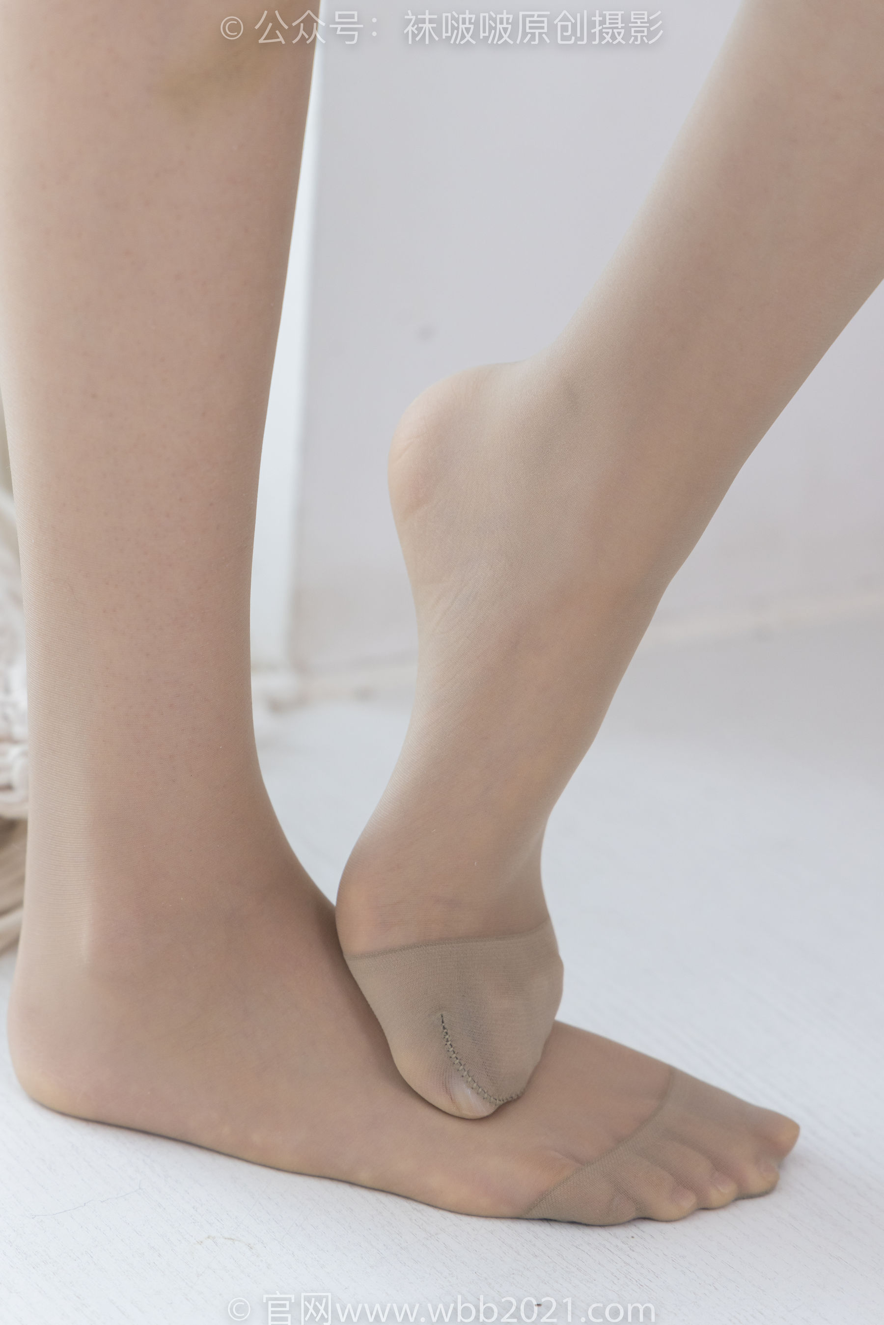 BoBoSocks袜啵啵 No.575 香菜 - 平底鞋、薄灰丝、银行制服/(176P)