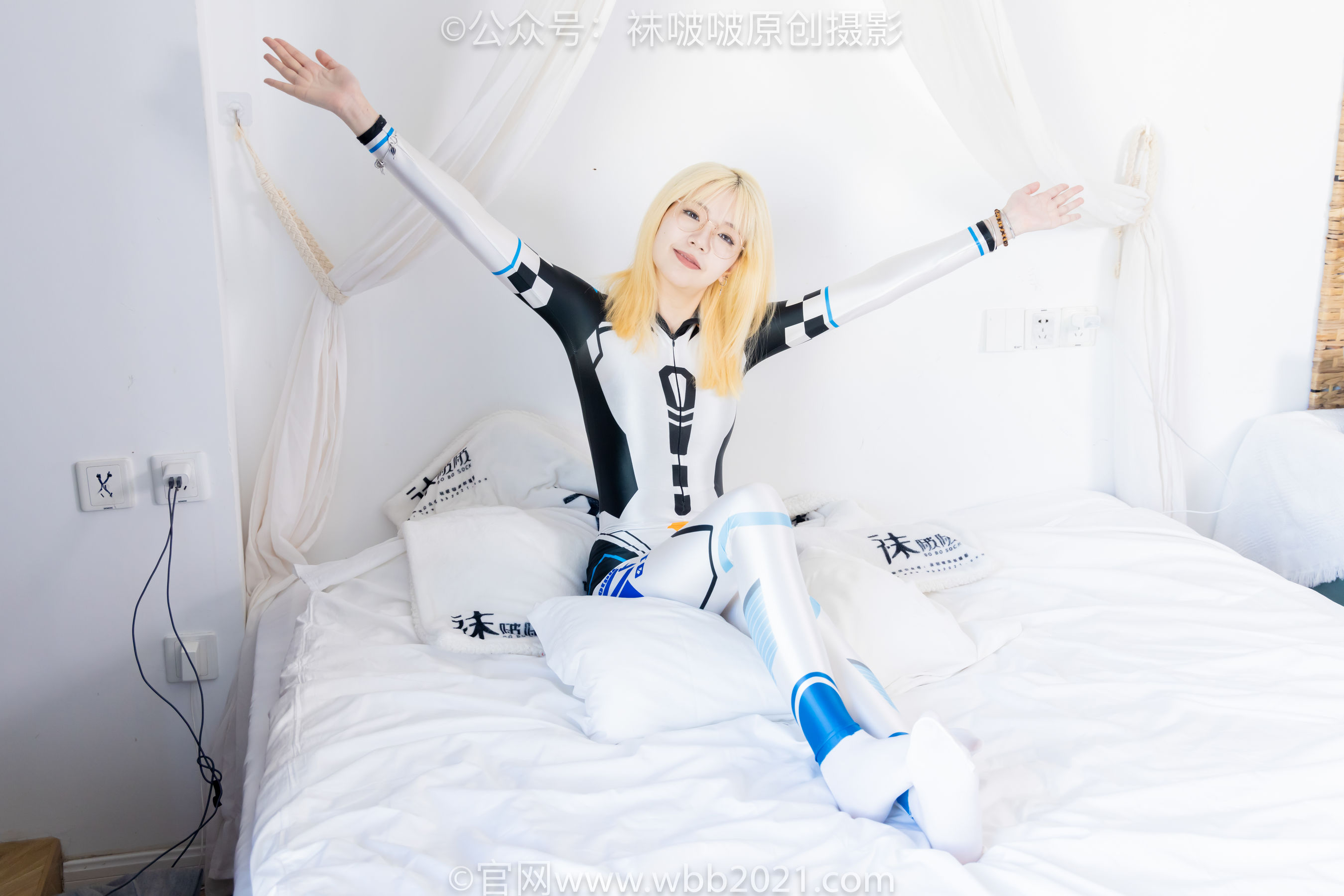 BoBoSocks袜啵啵 No.568 小甜豆 - 连体服、高跟鞋、厚白丝/(148P)