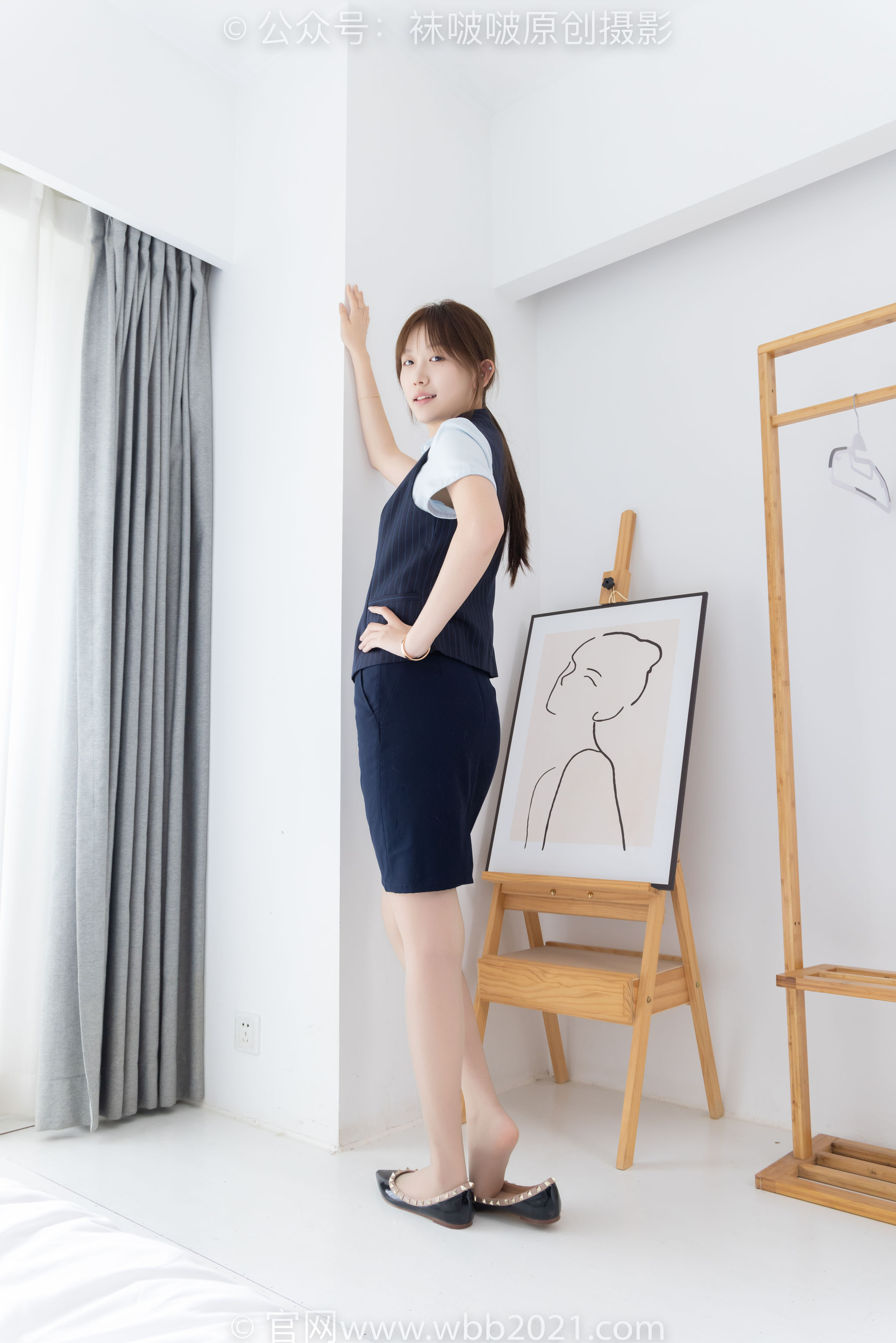 BoBoSocks袜啵啵 No.575 香菜 - 平底鞋、薄灰丝、银行制服/(176P)