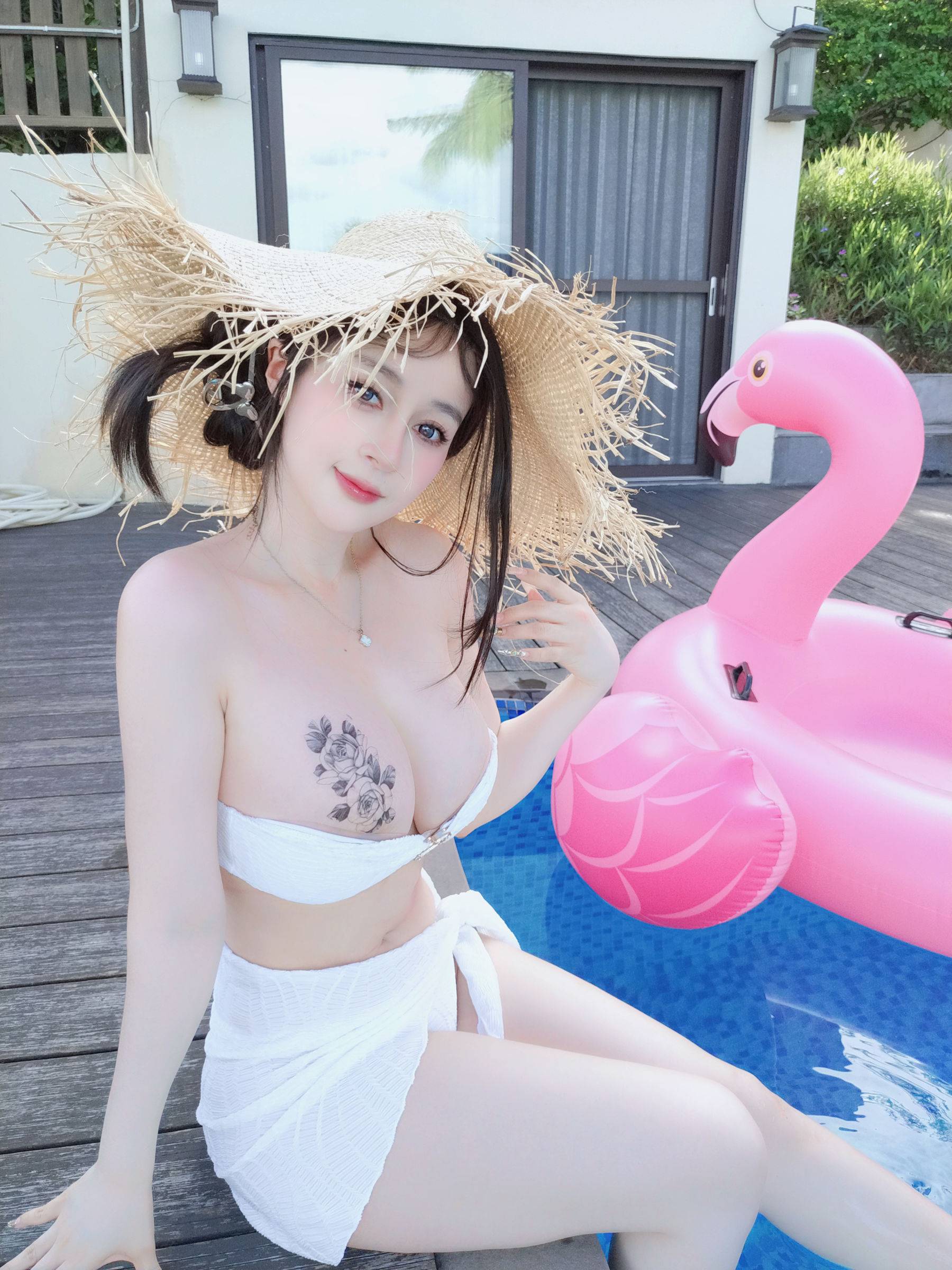 Coser小姐姐 白银 [fantia] 2025.1.21 ガールフレンドの水着/(58P)