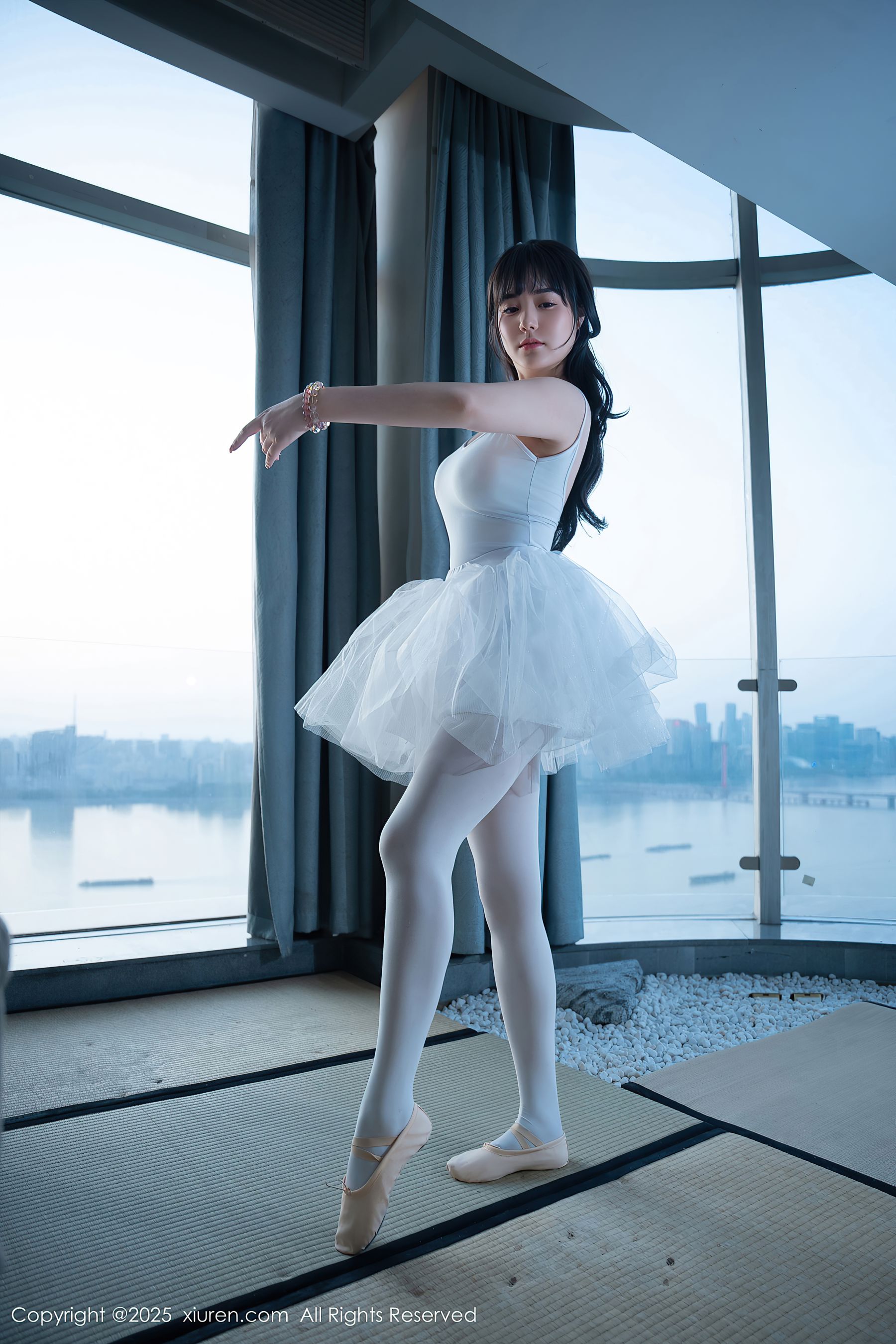 [秀人XiuRen] 2025.07.23 No.10575 软情/(78P)