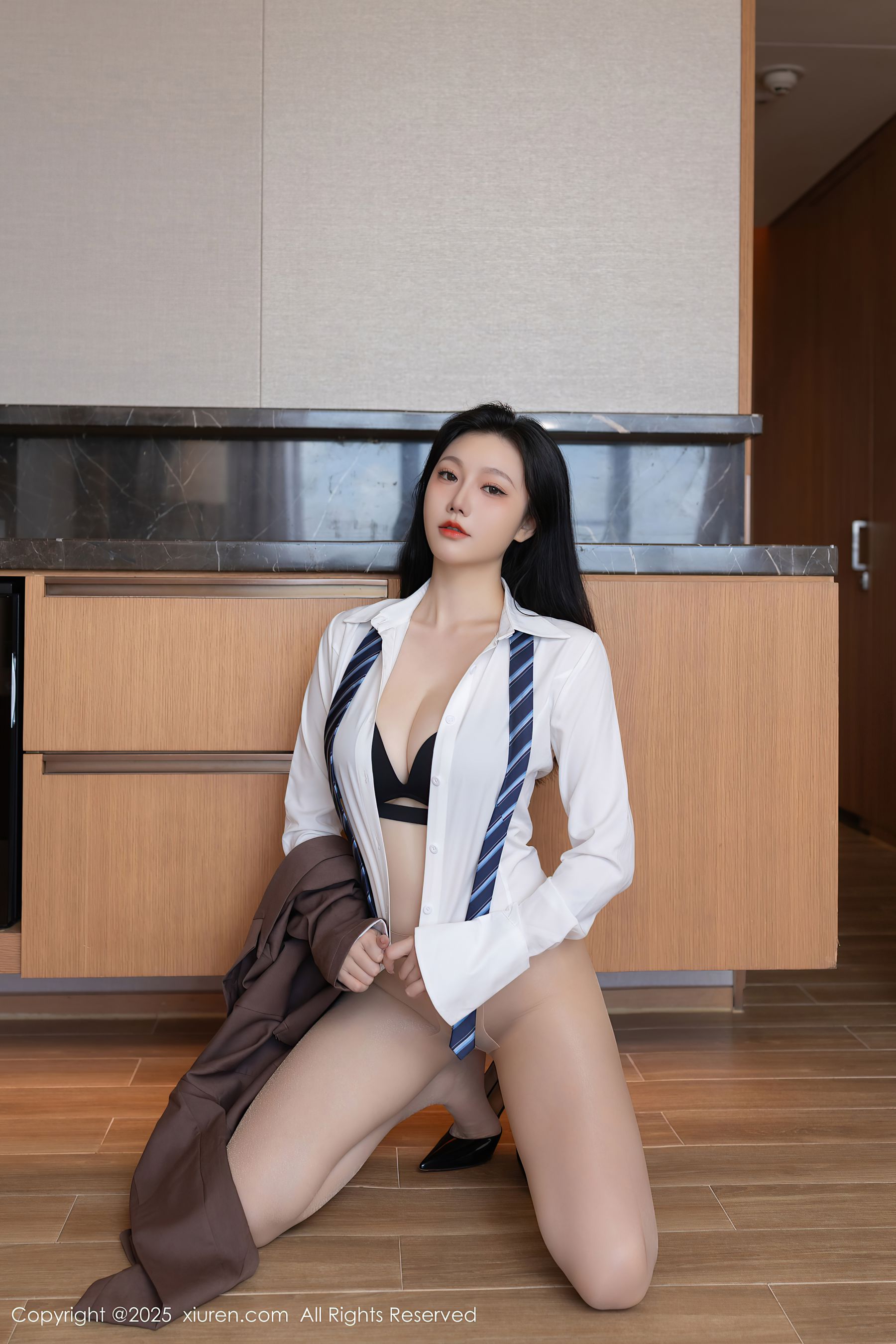 [秀人XiuRen] 2025.07.22 No.10571 安然anran/(80P)