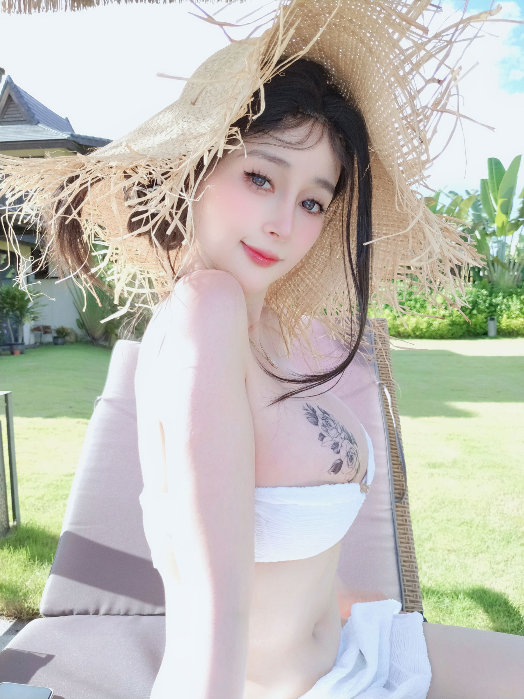 Coser小姐姐 白银 [fantia] 2025.1.21 ガールフレンドの水着/(58P)