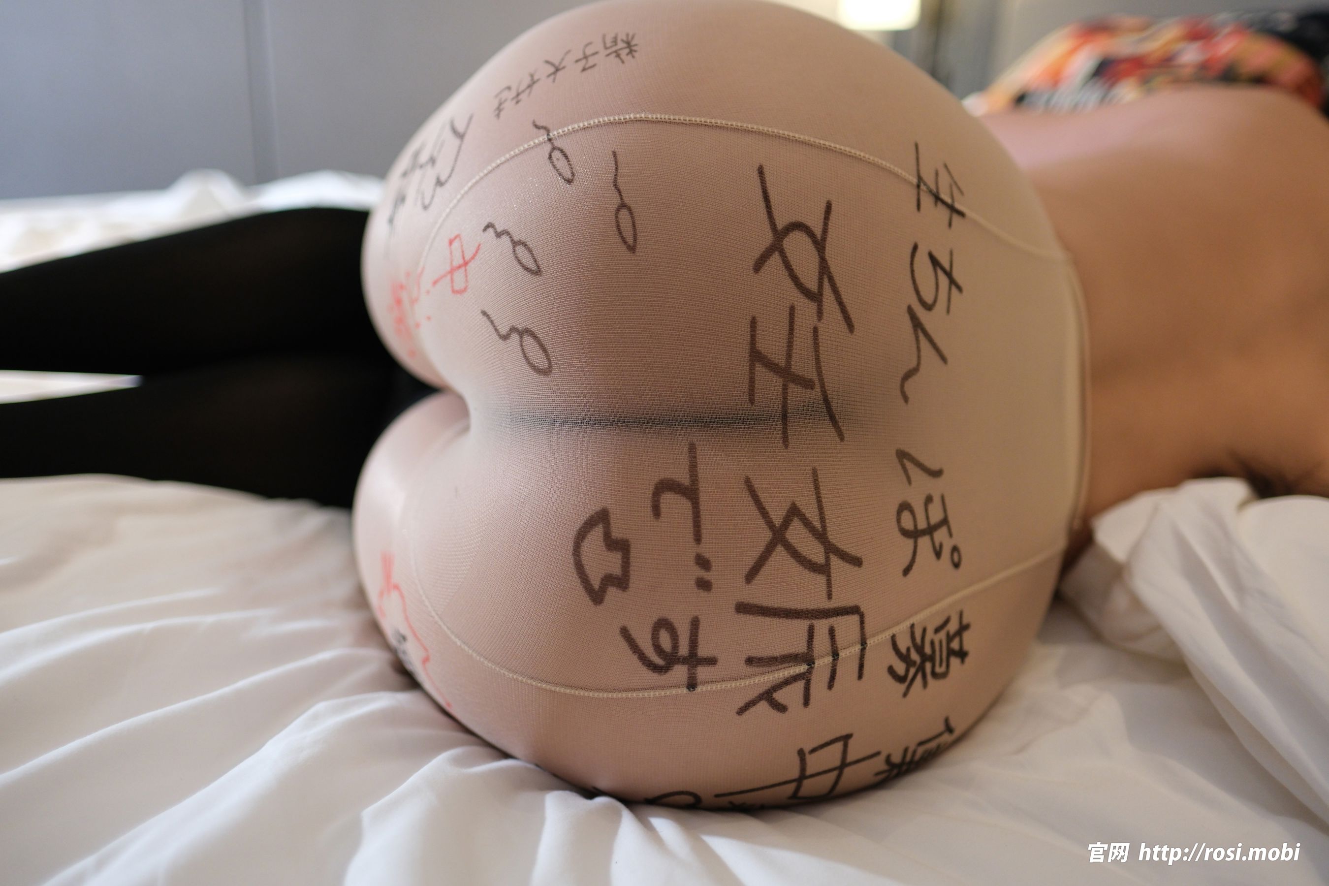 [ROSI写真] 2025.07.30 NO.4986/(54P)