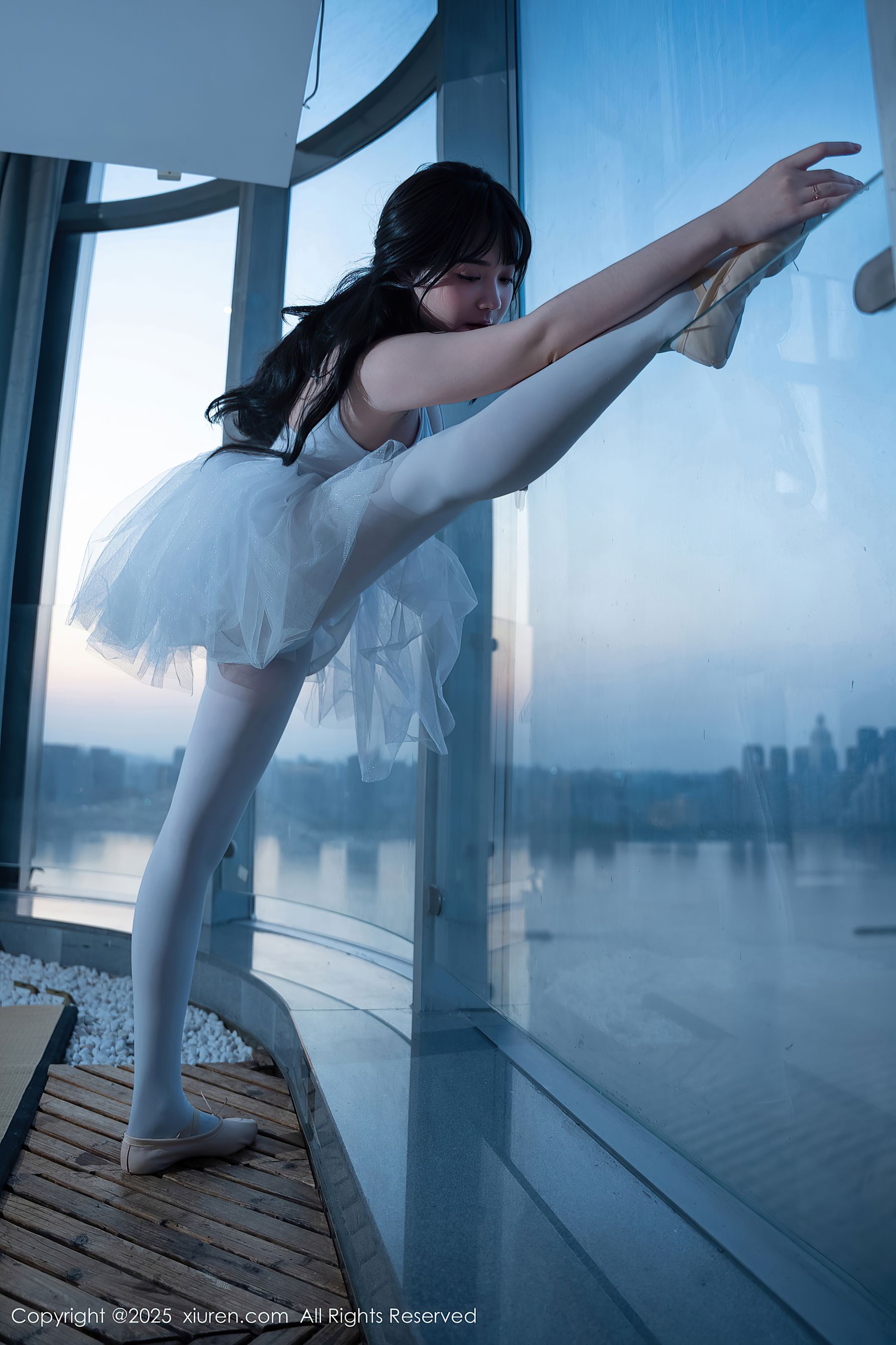 [秀人XiuRen] 2025.07.23 No.10575 软情/(78P)