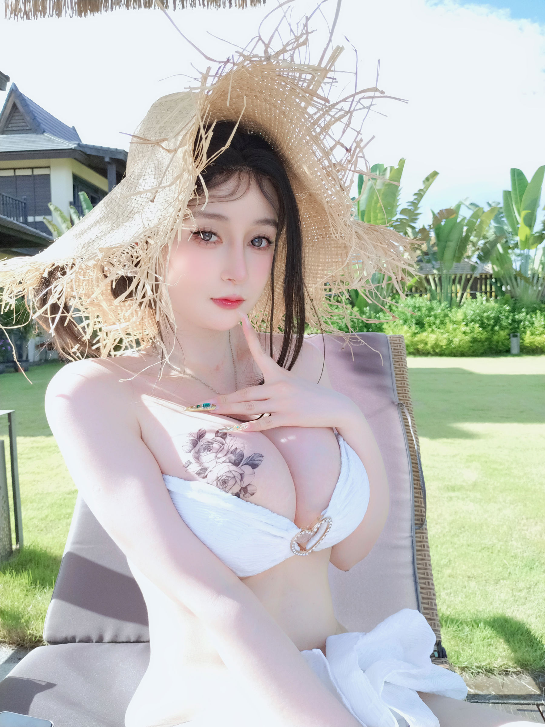 Coser小姐姐 白银 [fantia] 2025.1.21 ガールフレンドの水着/(58P)