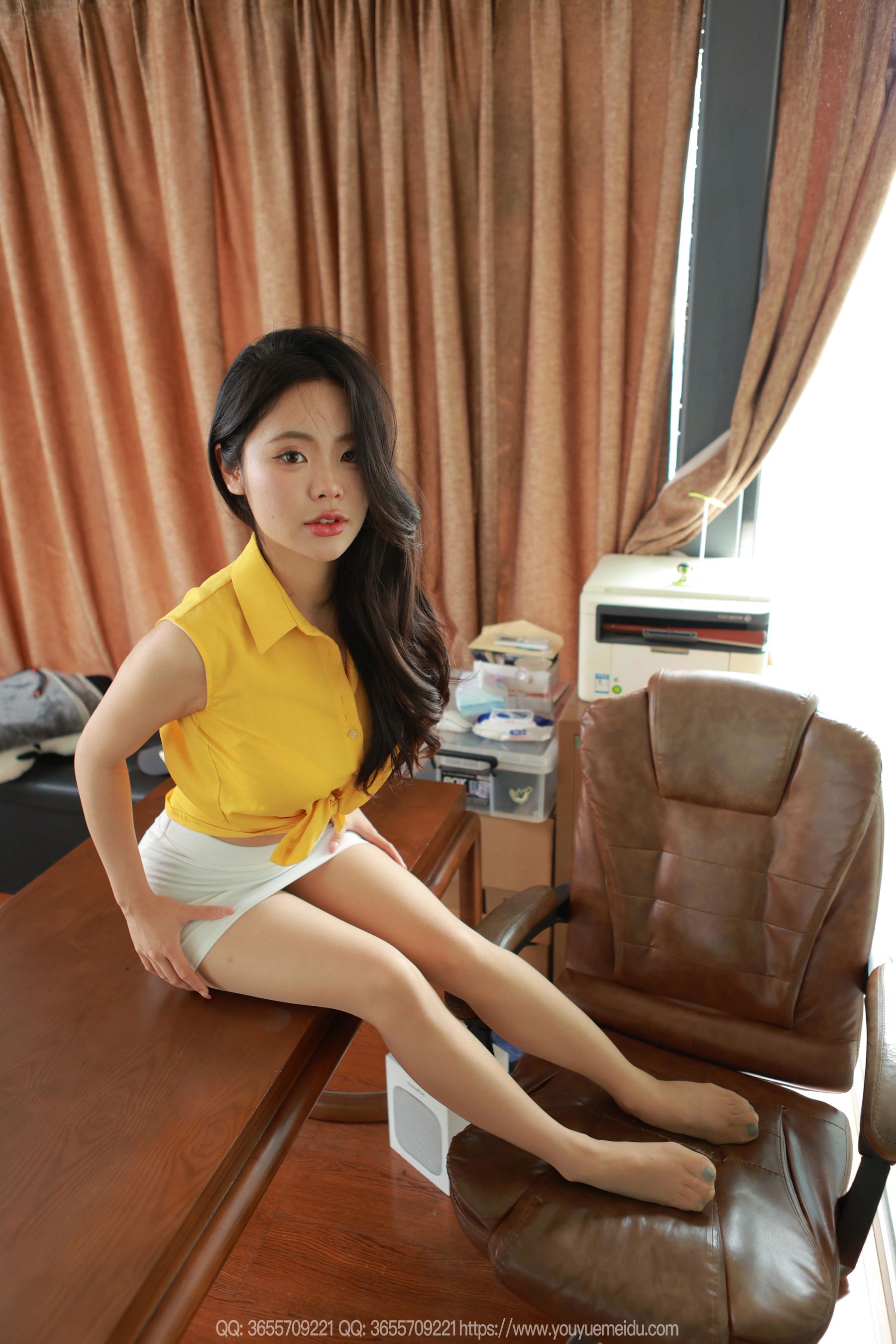 IESS异思趣向 - 模特： 兔兔 《黄秘书长》/(89P)