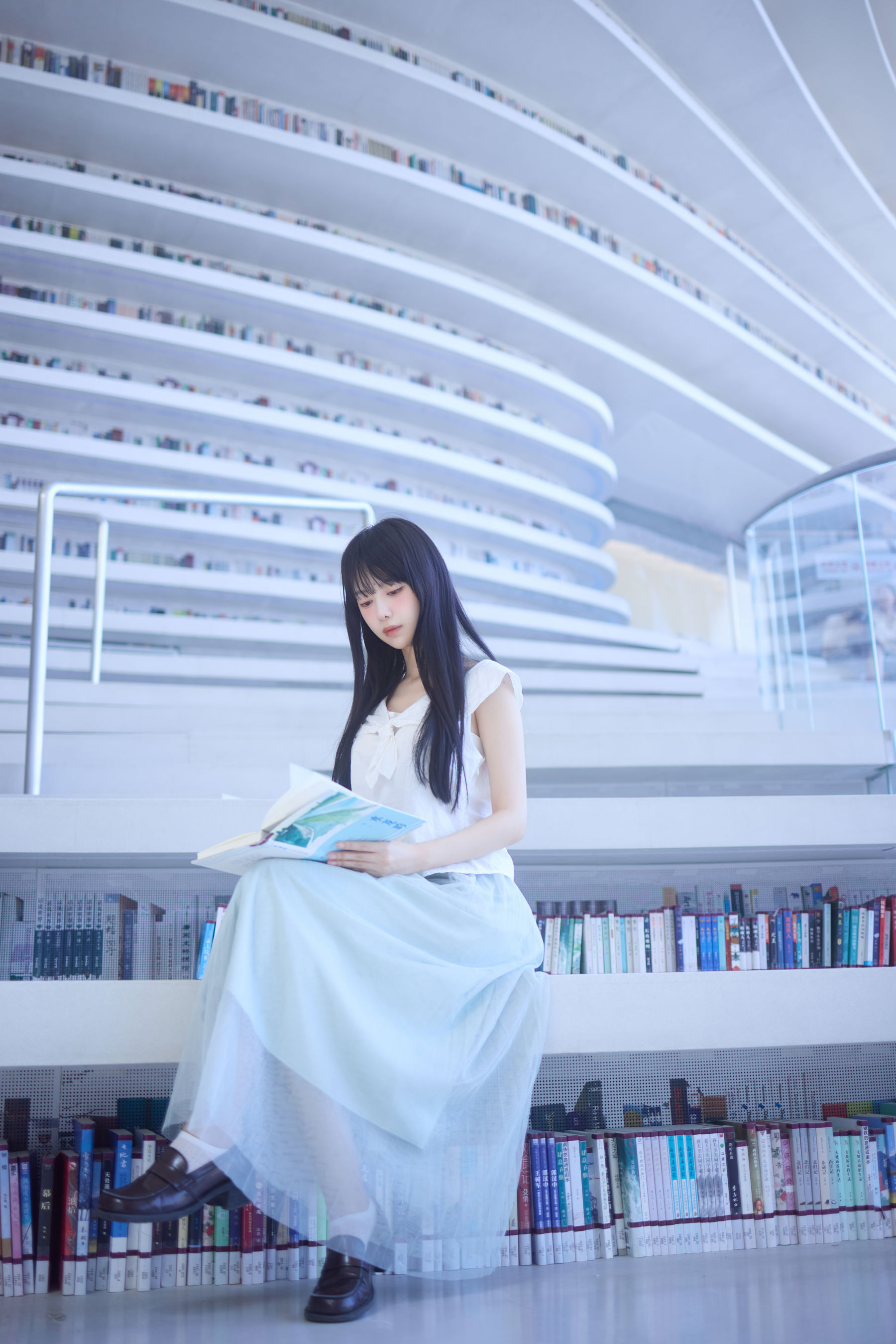 Shika小鹿鹿 - 图书馆/(16P)