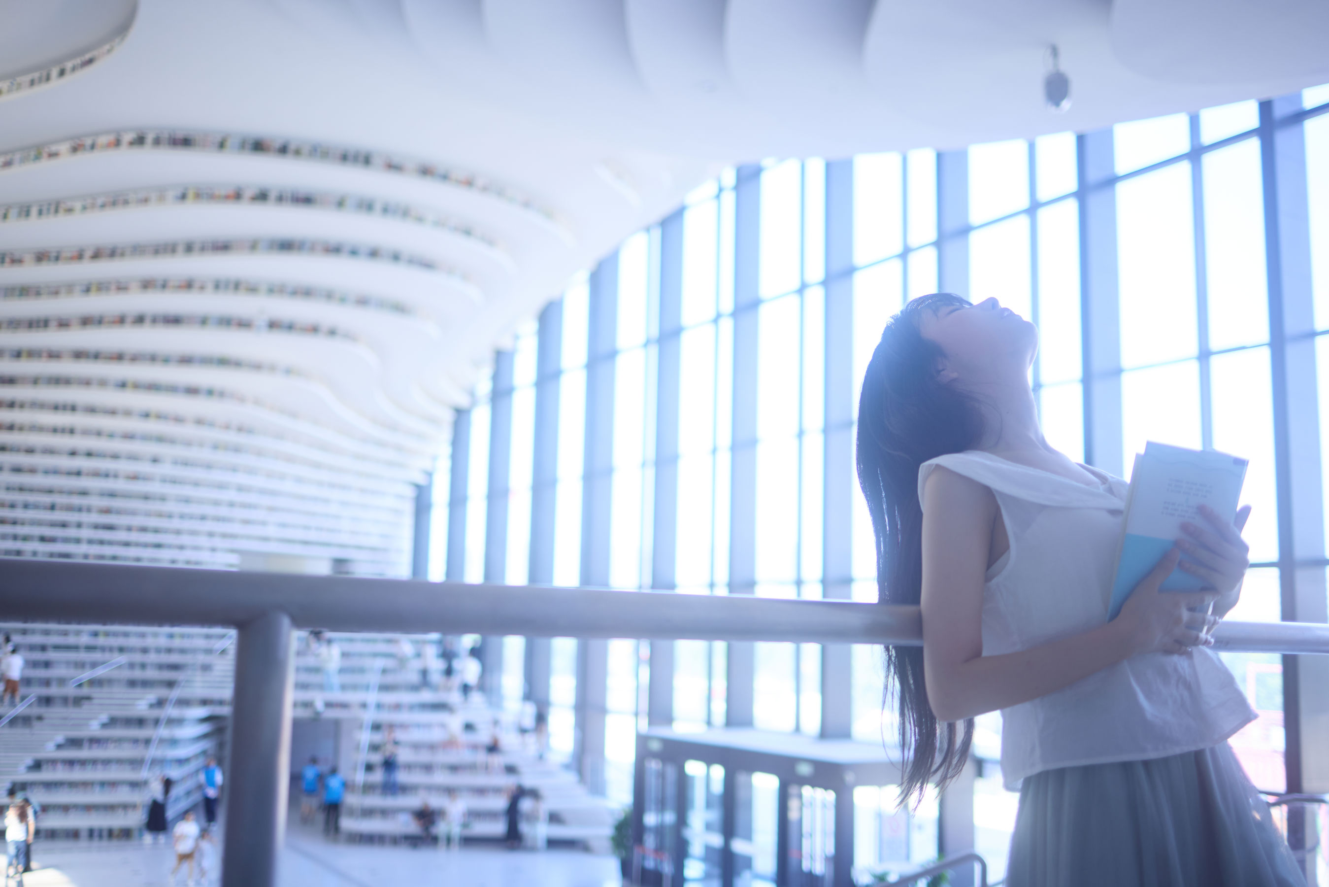 Shika小鹿鹿 - 图书馆/(16P)