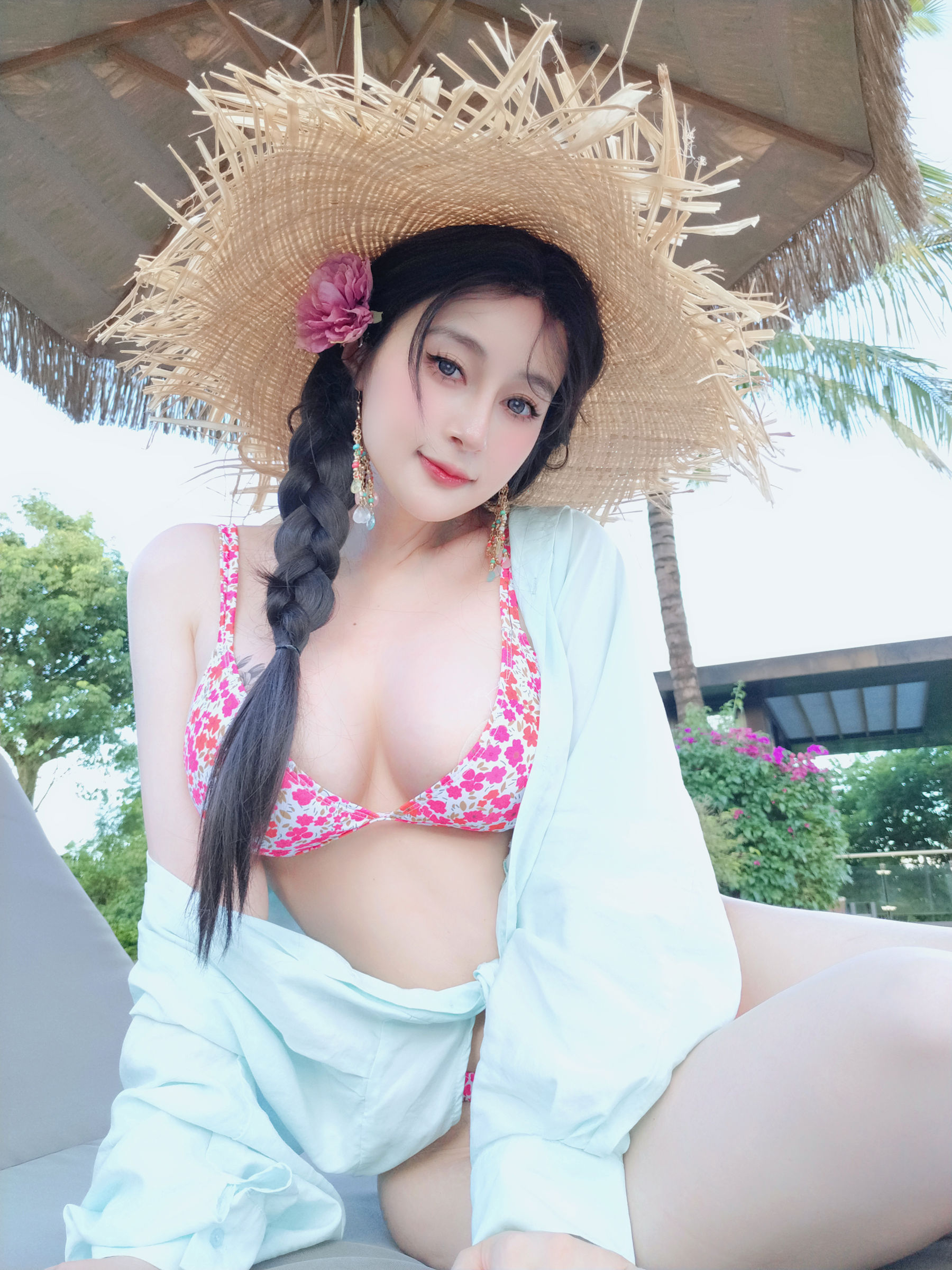 Coser小姐姐 白银 [fantia] 2025.2.6 ガールフレンドの比基尼/(36P)