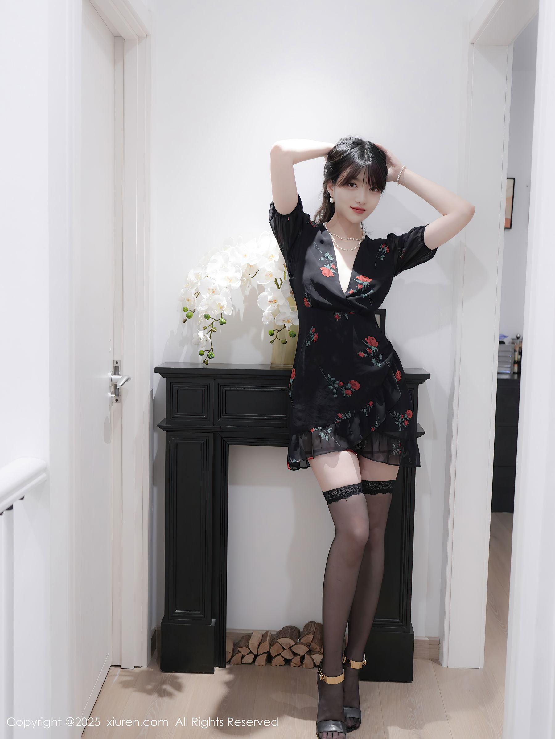 [秀人XiuRen] 2025.07.25 No.10586 白露lulu/(84P)