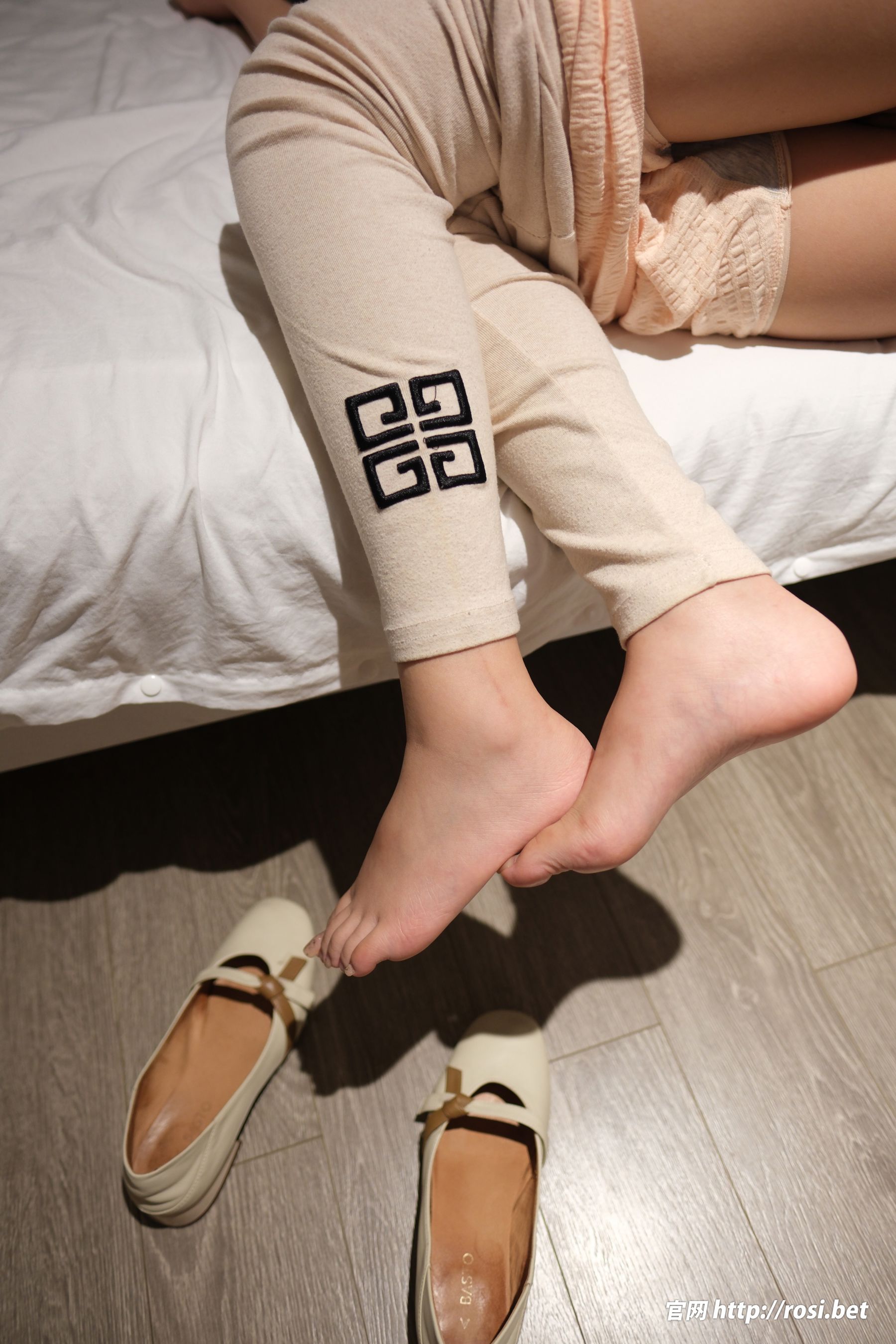 [ROSI写真] 2025.08.10 NO.4997/(72P)