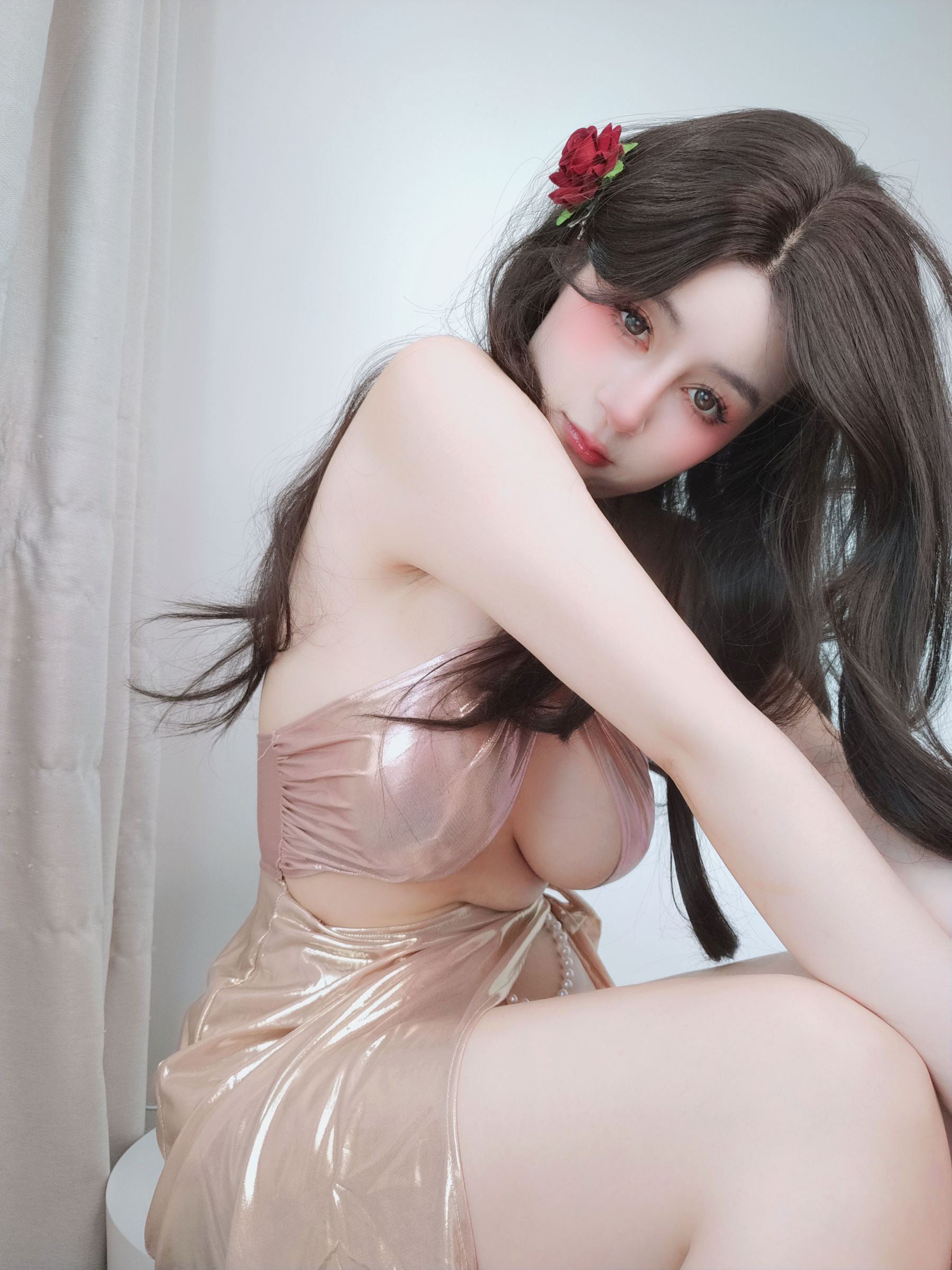 Coser小姐姐 白银 [fantia] 2025.2.22 金色のワンピース/(80P)