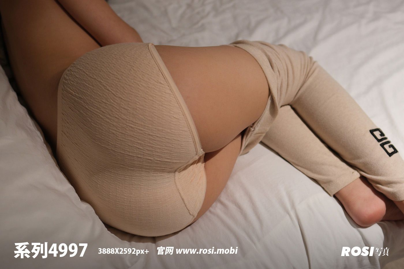 [ROSI写真] 2025.08.10 NO.4997/(72P)