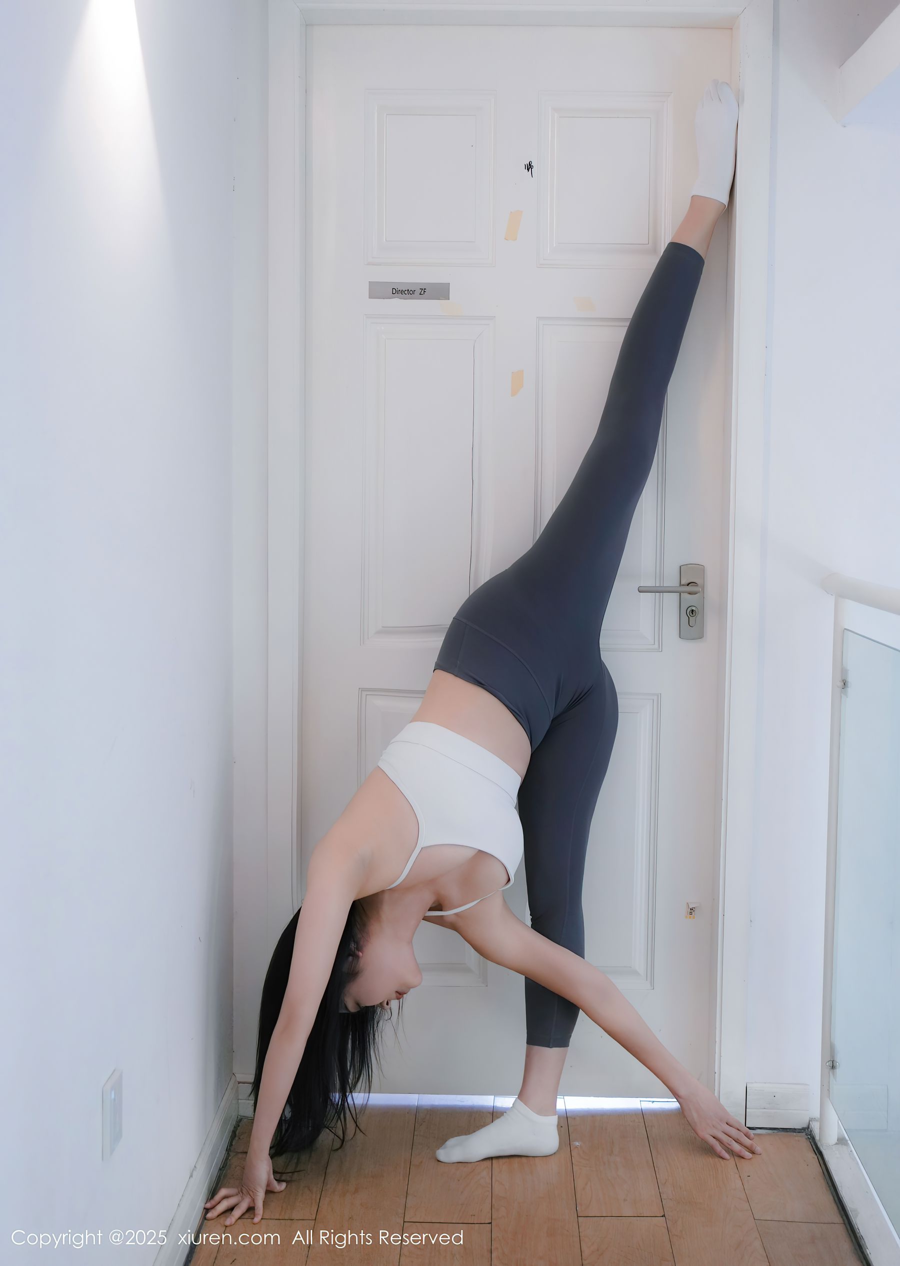 [秀人XiuRen] 2025.07.29 No.10595 玫瑰我爱你/(81P)