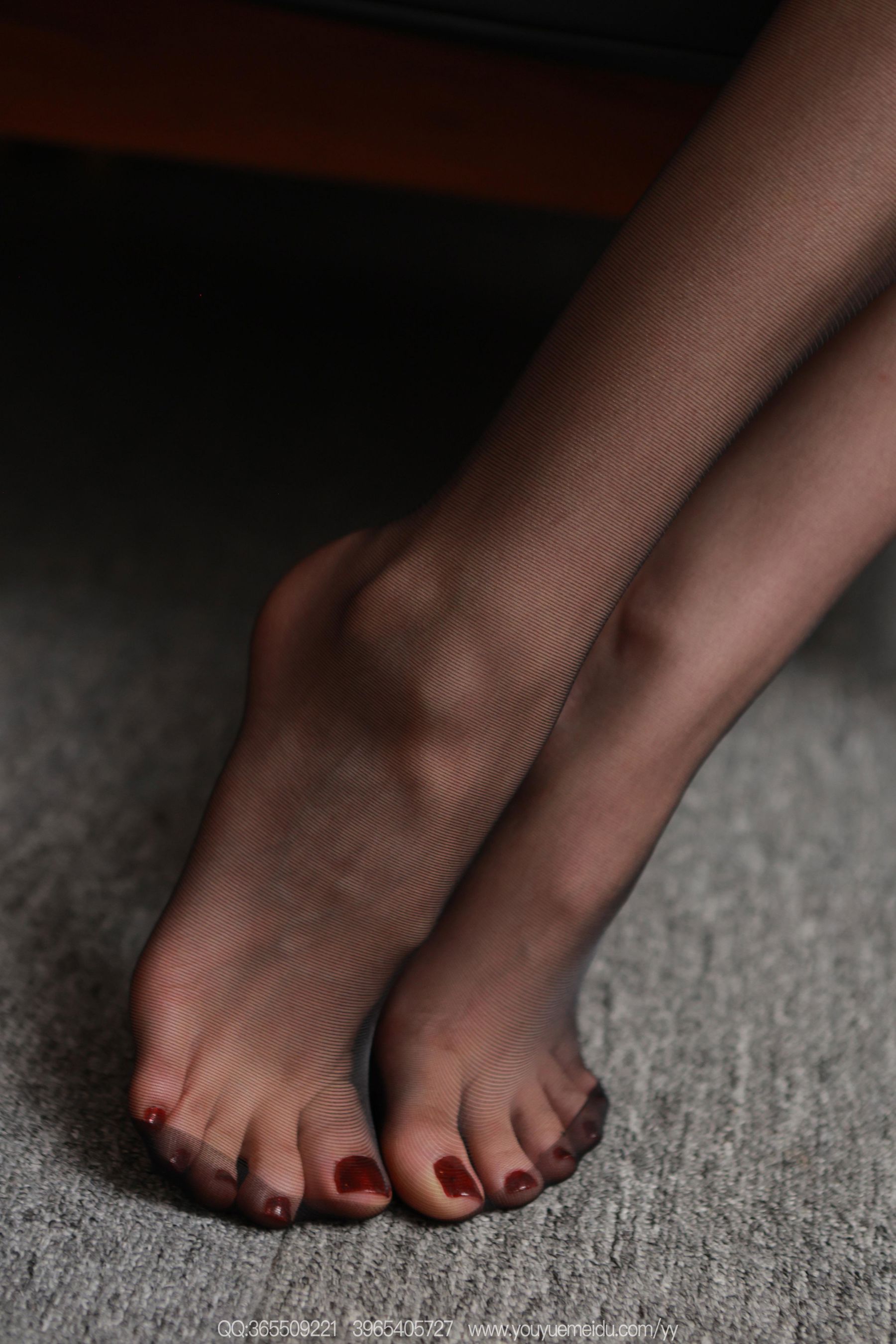 IESS异思趣向 - 模特： 团团 《红色OL套装（下）》/(87P)