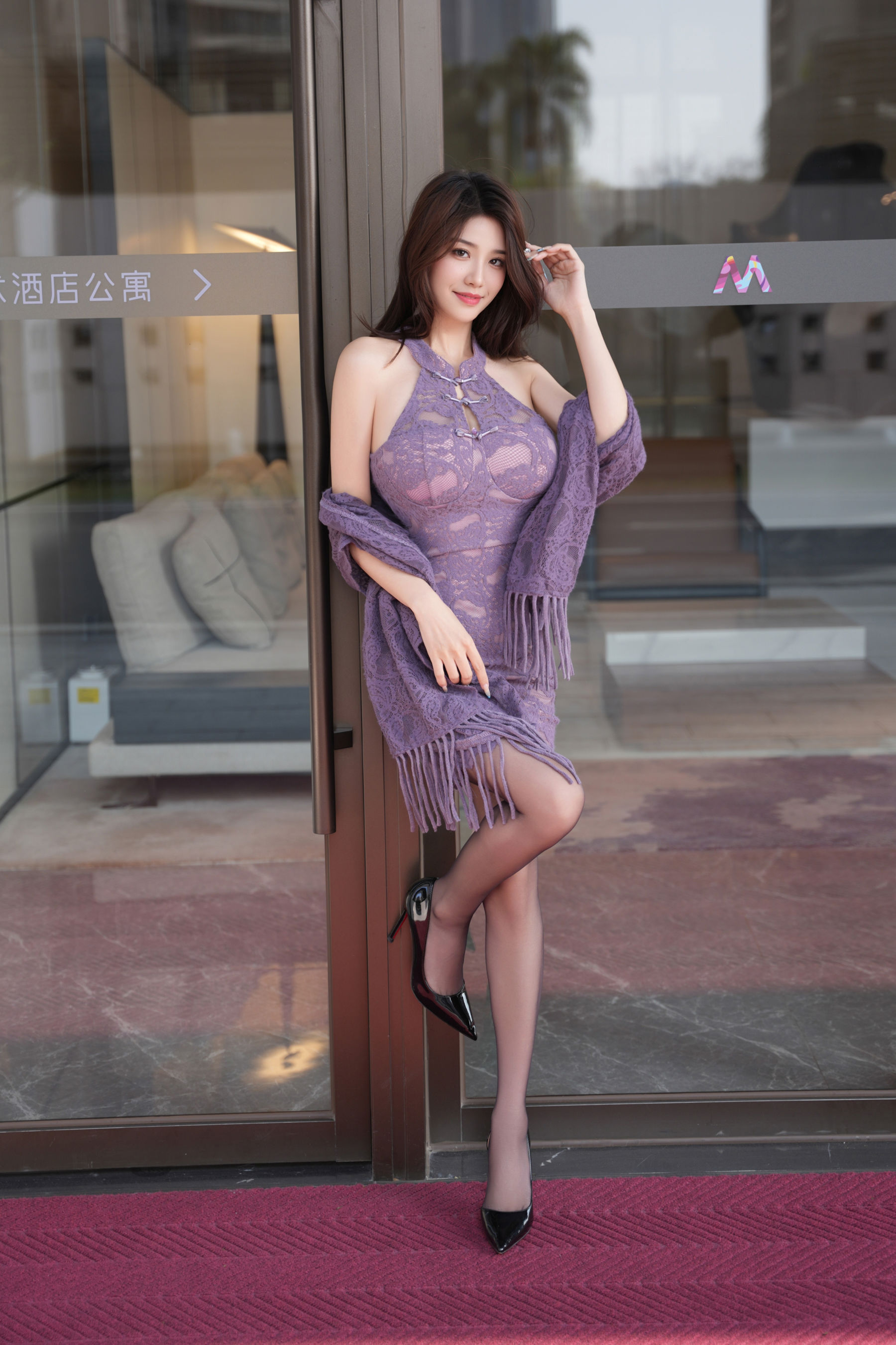 well11 - 复古短裙无内黑丝/(61P)