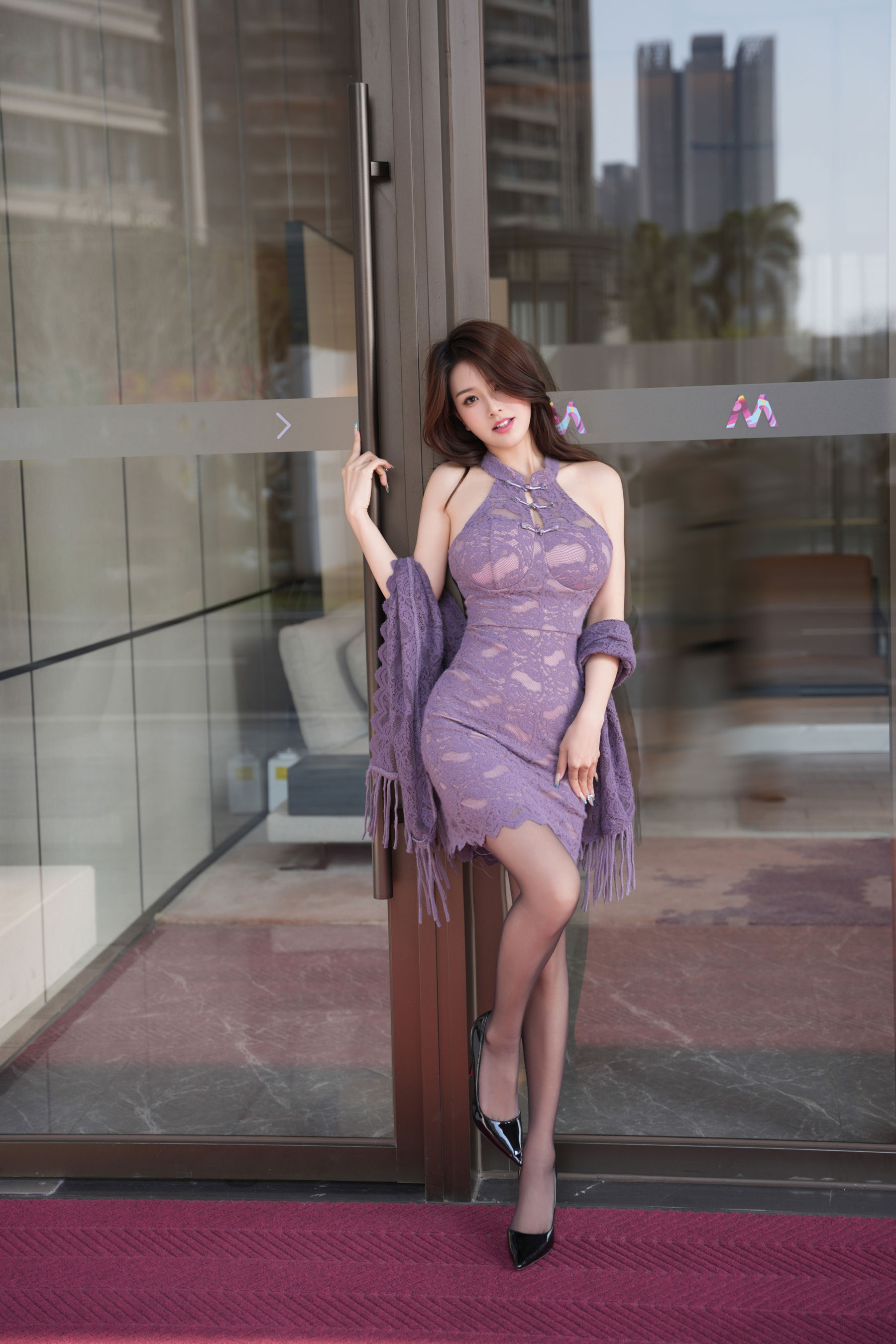 well11 - 复古短裙无内黑丝/(61P)