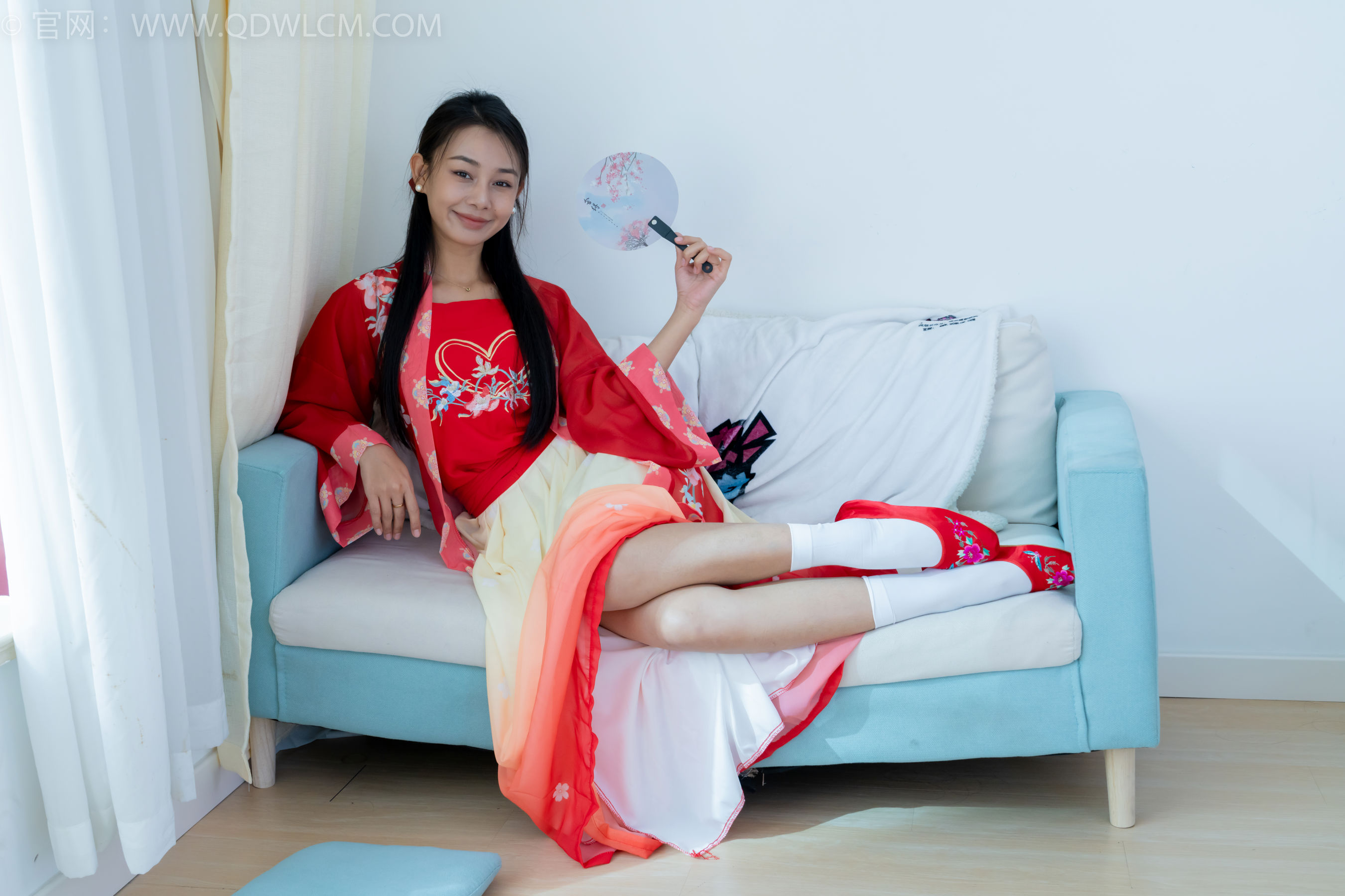 物恋传媒 No.2386 岚岚 - 布鞋、短白丝、红色船袜、汉服/(179P)