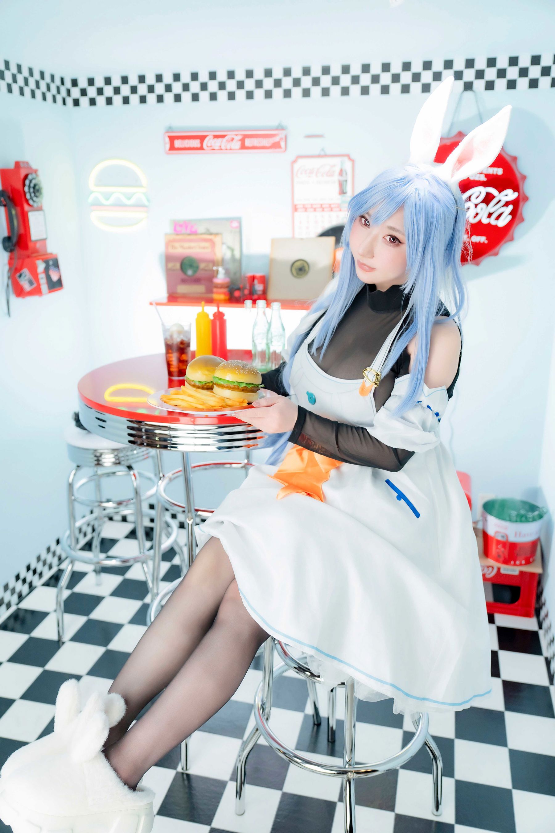 [Cosplay] [Shooting Star's (SAKU サク)] - Mama Bunny/(223P)