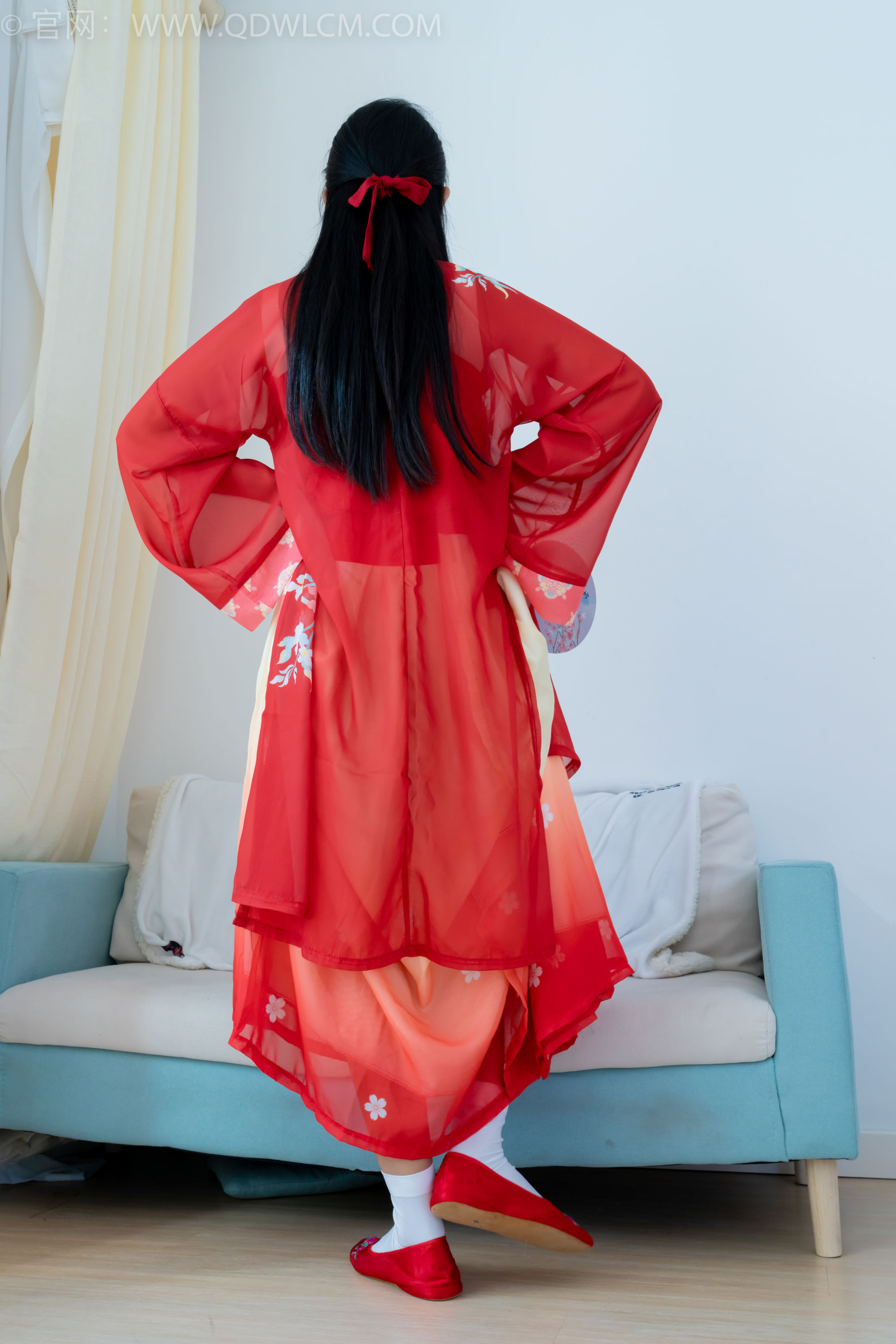 物恋传媒 No.2386 岚岚 - 布鞋、短白丝、红色船袜、汉服/(179P)