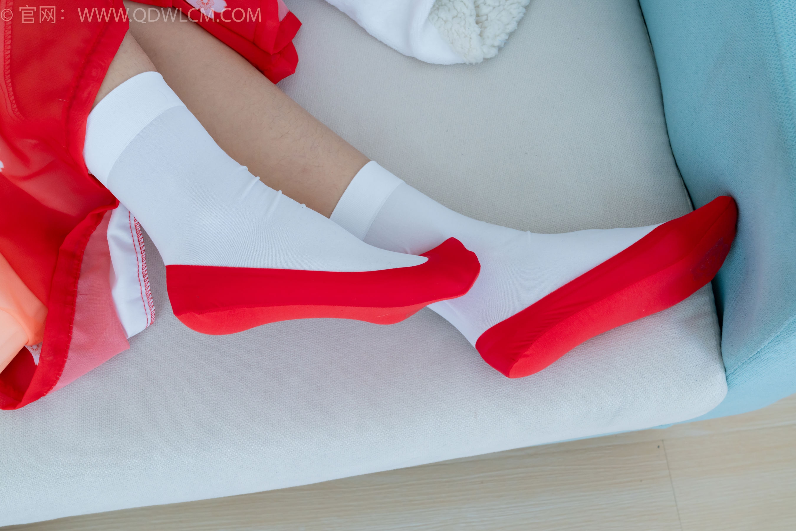 物恋传媒 No.2386 岚岚 - 布鞋、短白丝、红色船袜、汉服/(179P)