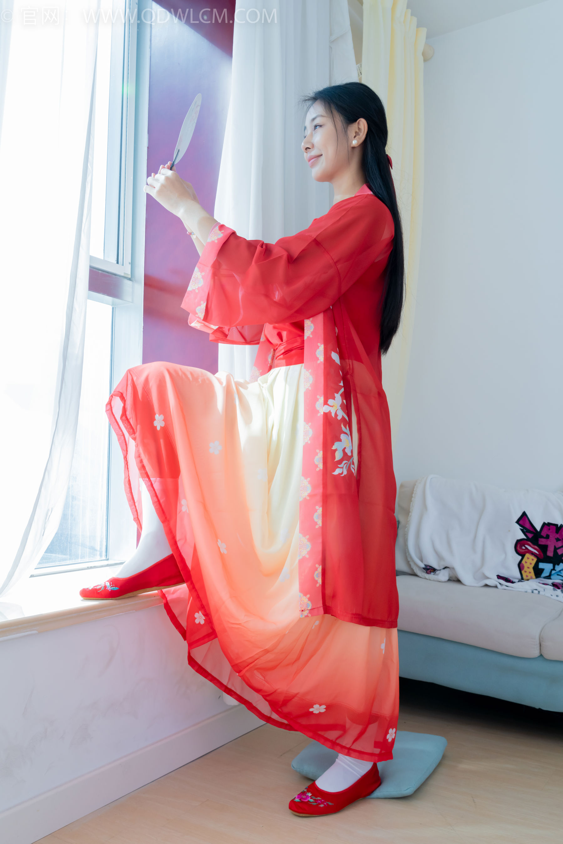 物恋传媒 No.2386 岚岚 - 布鞋、短白丝、红色船袜、汉服/(179P)