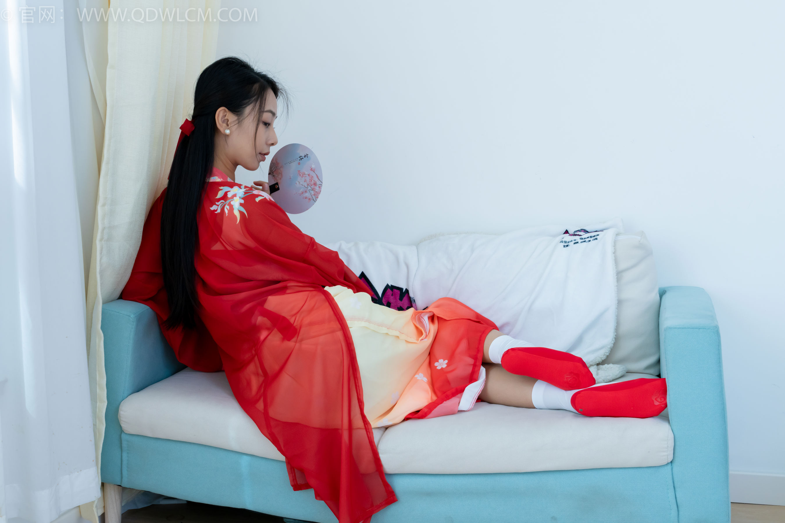 物恋传媒 No.2386 岚岚 - 布鞋、短白丝、红色船袜、汉服/(179P)