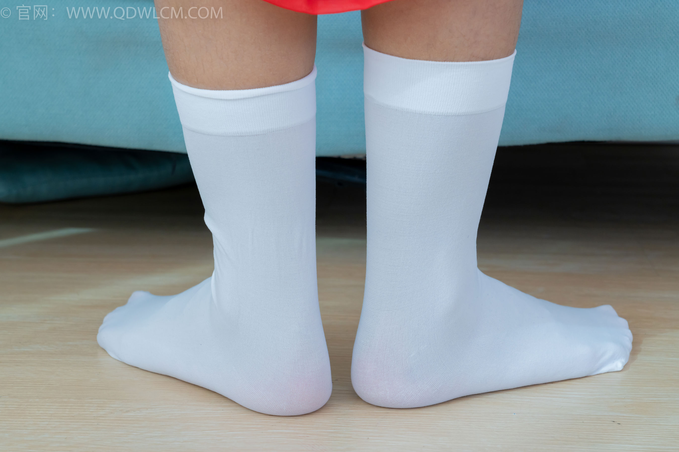 物恋传媒 No.2386 岚岚 - 布鞋、短白丝、红色船袜、汉服/(179P)