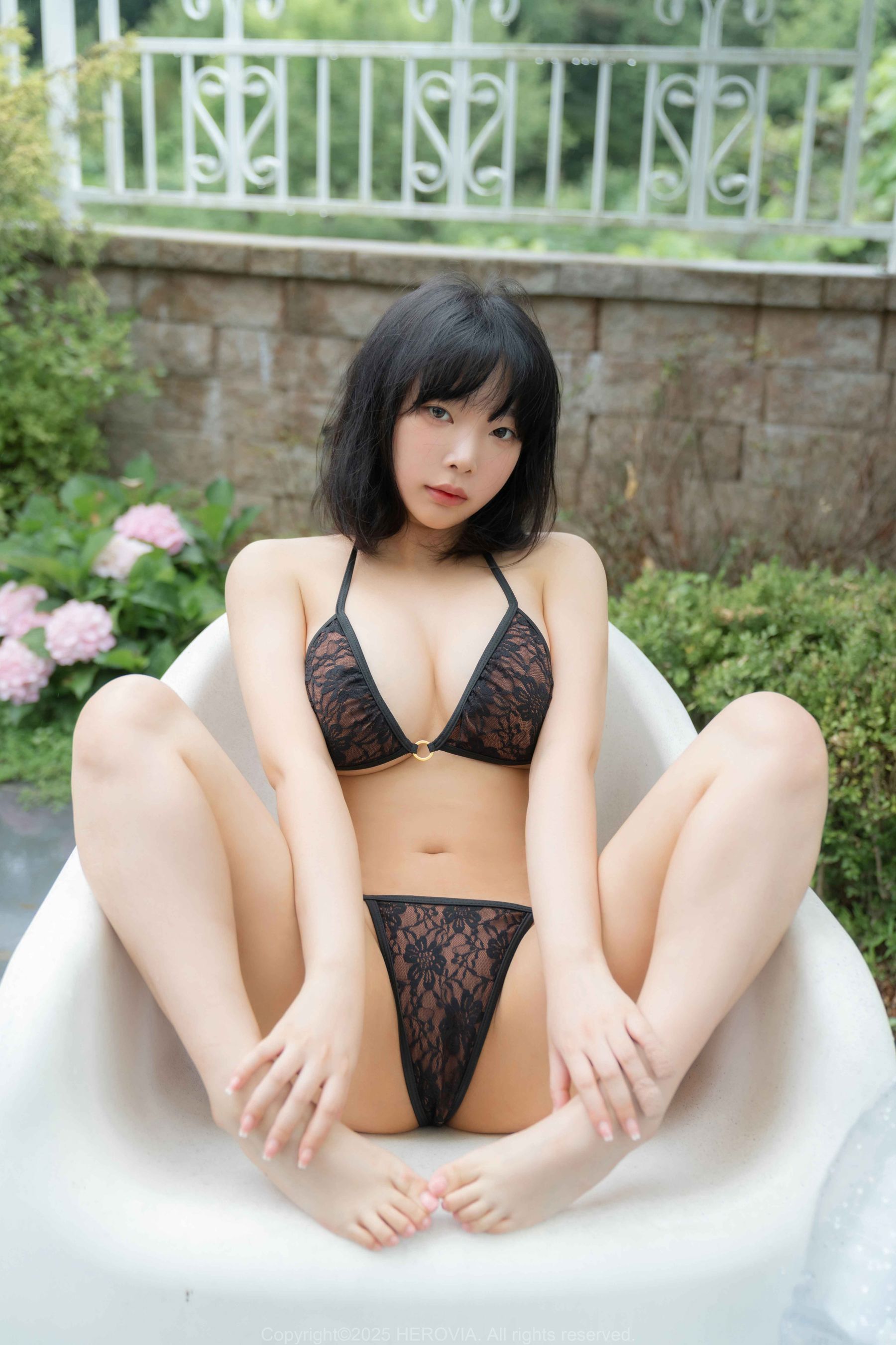 [Herovia] Inkyung - July Pictorial/(99P)