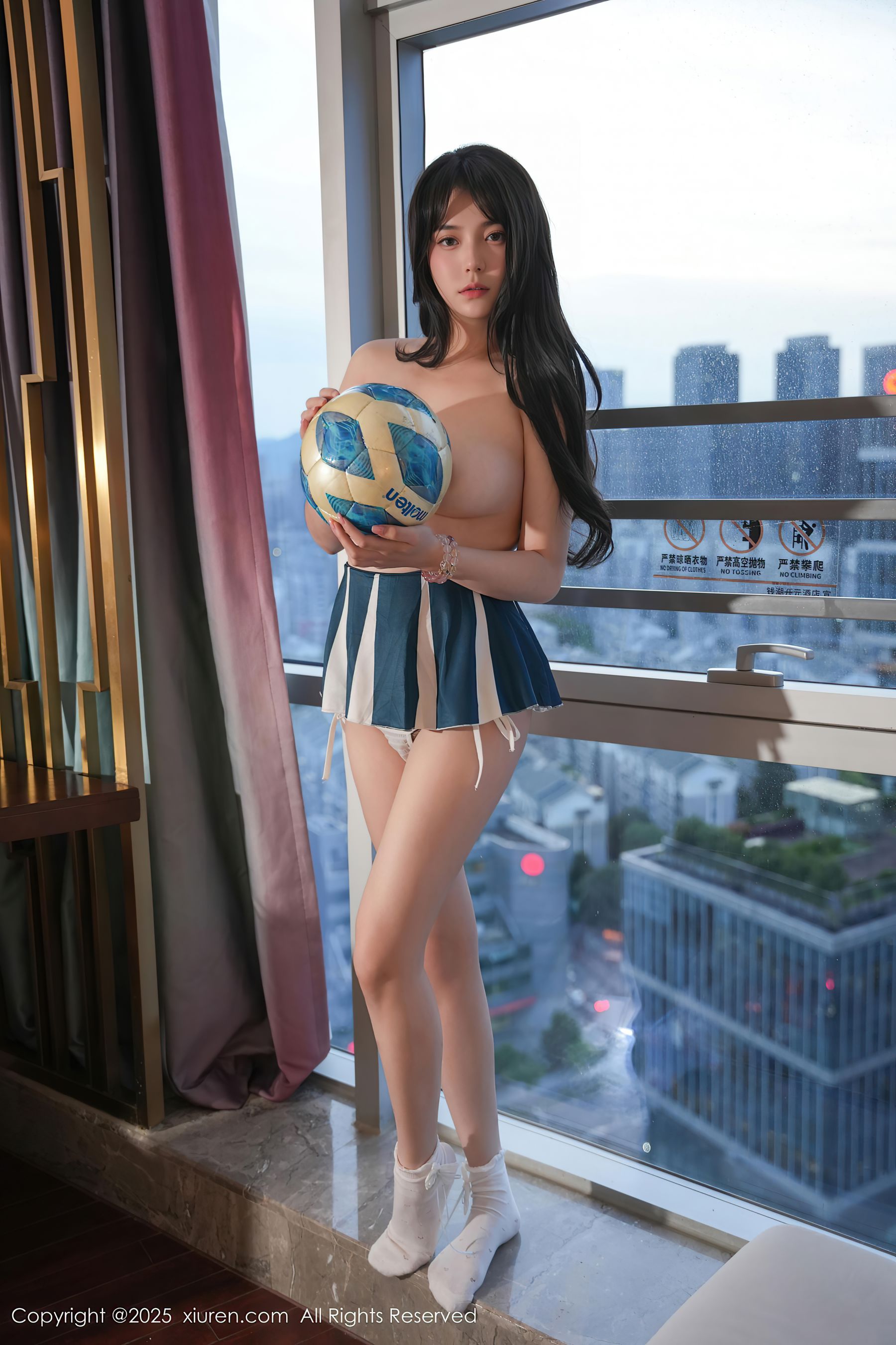 [秀人XiuRen] 2025.07.31 No.10606 软情/(82P)