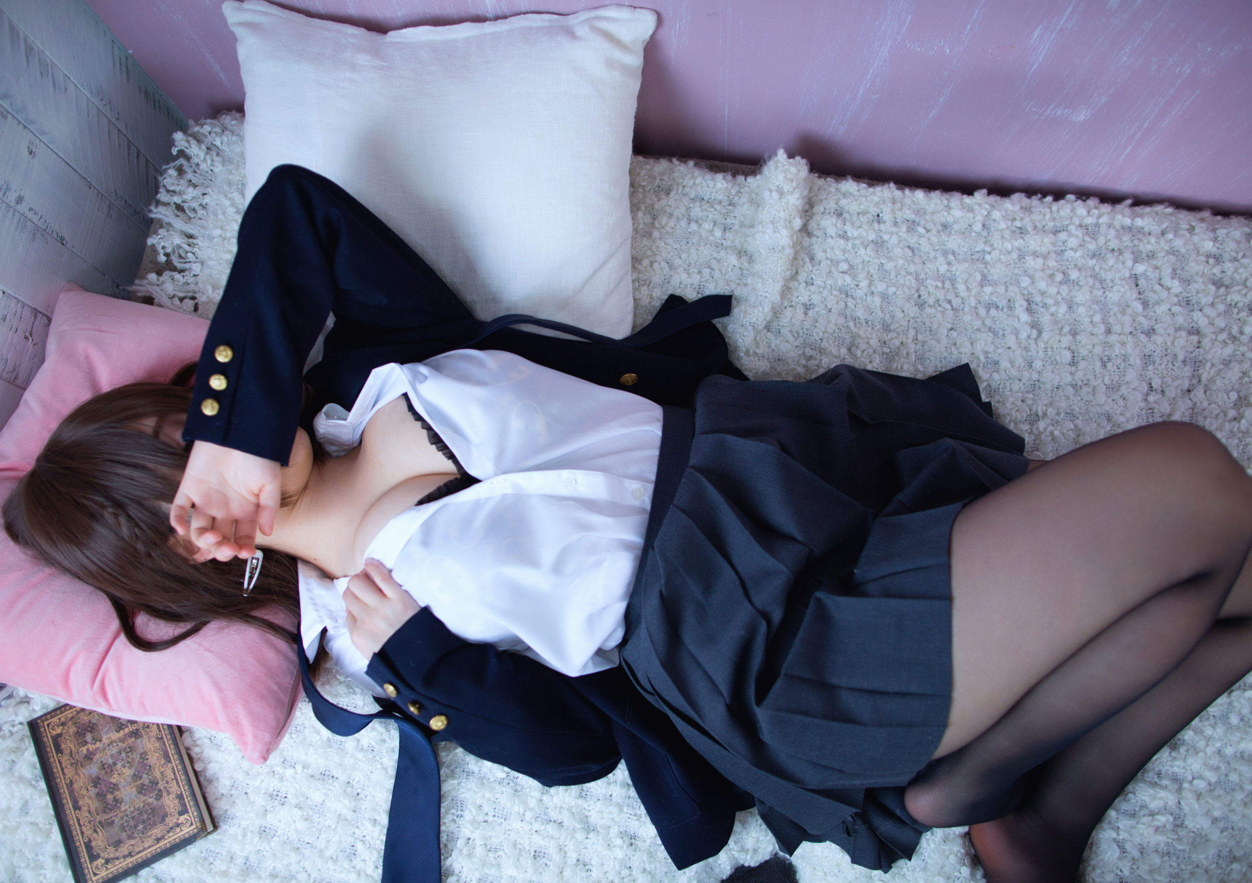 [Cosplay] Moe Iori 伊織もえ - That Girl On Monday 月曜日のあの子/(207P)