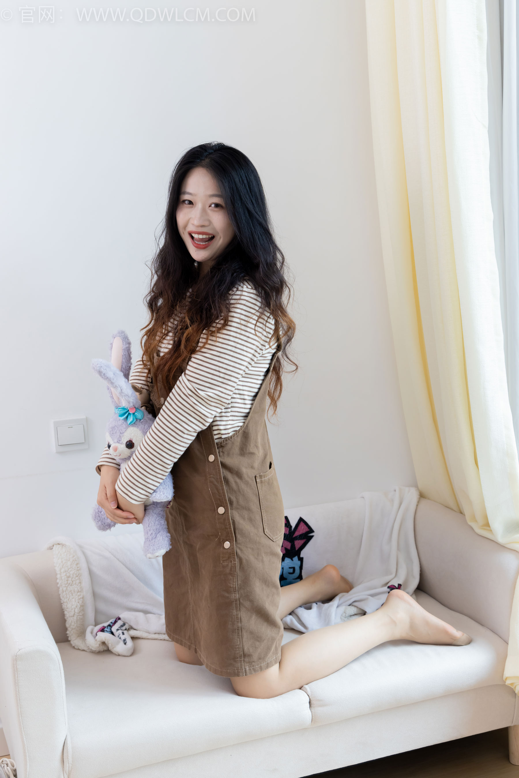 物恋传媒 No.2388 小紫 - 皮鞋、薄肉丝大腿袜/(160P)