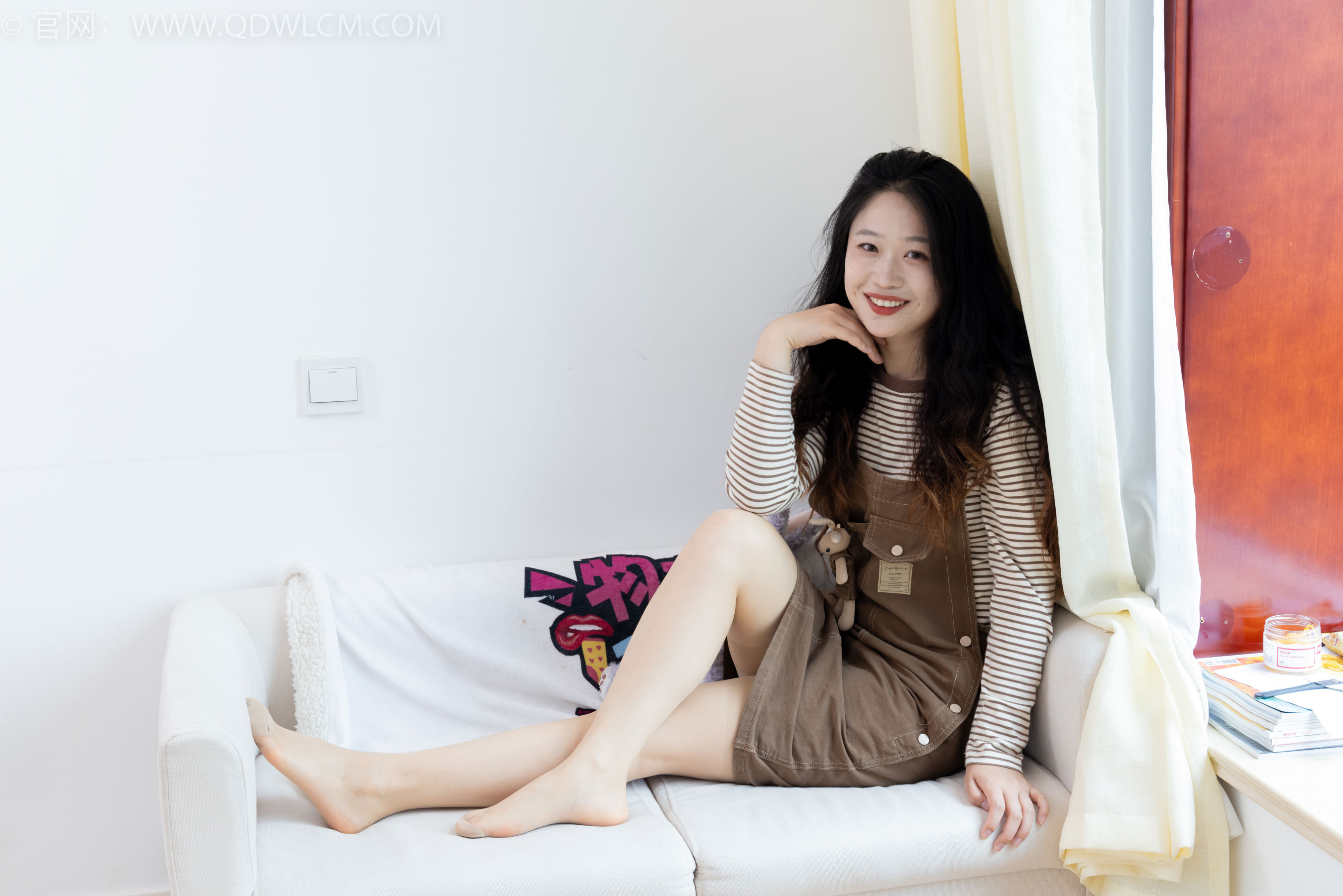 物恋传媒 No.2388 小紫 - 皮鞋、薄肉丝大腿袜/(160P)