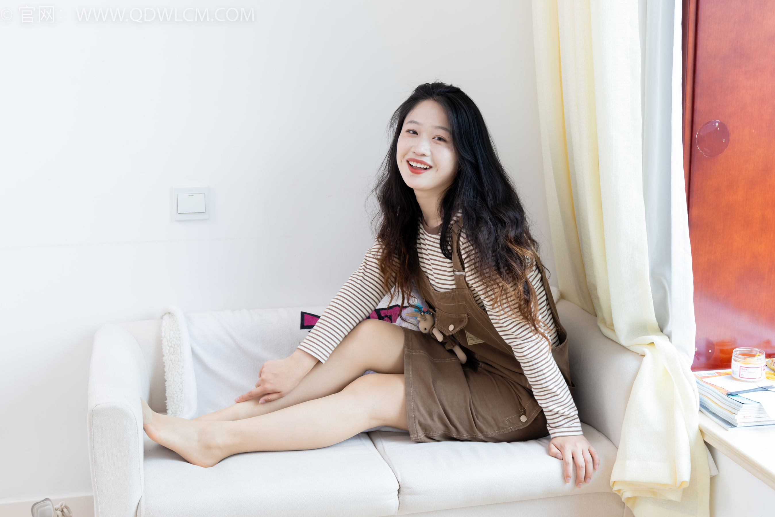 物恋传媒 No.2388 小紫 - 皮鞋、薄肉丝大腿袜/(160P)