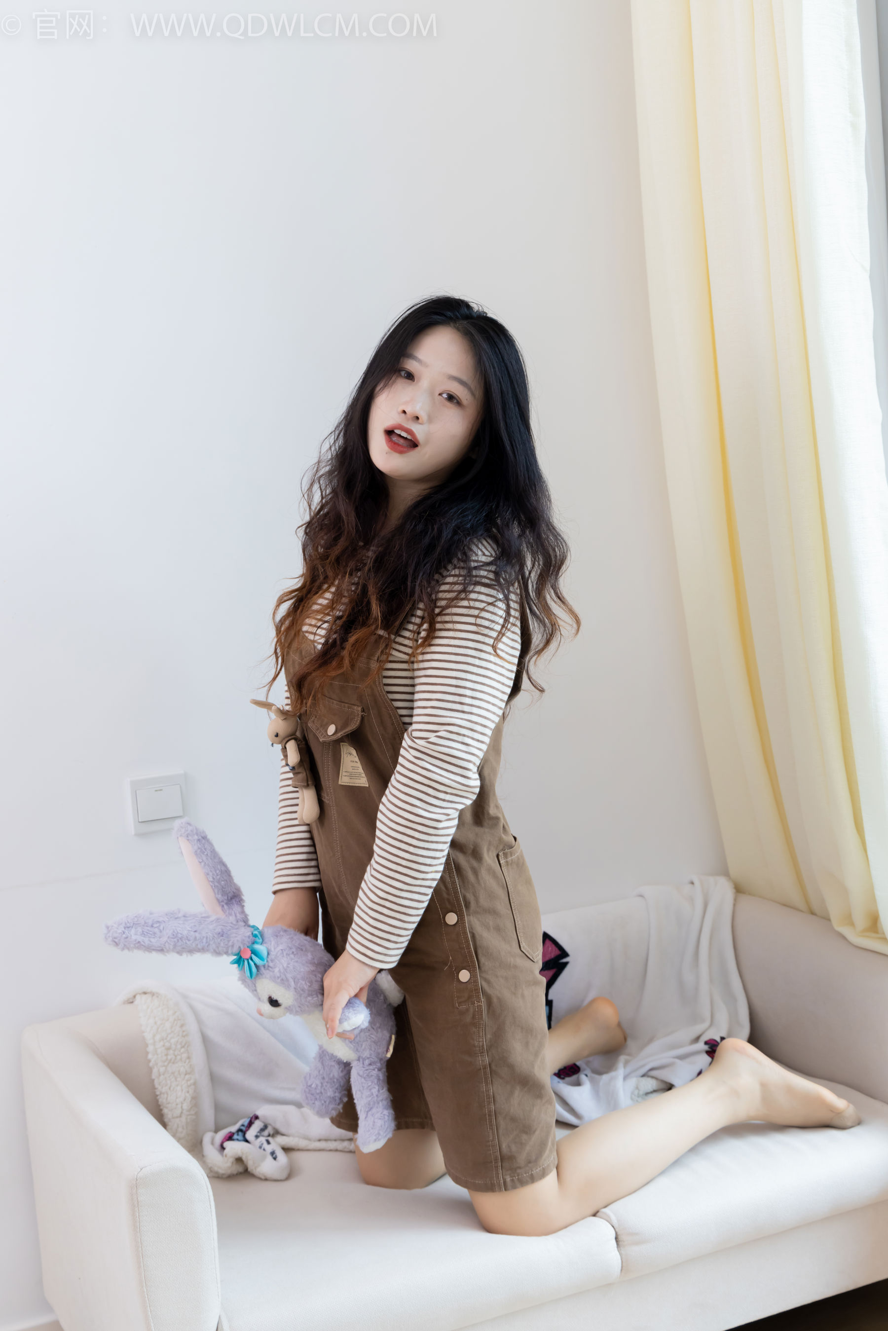 物恋传媒 No.2388 小紫 - 皮鞋、薄肉丝大腿袜/(160P)