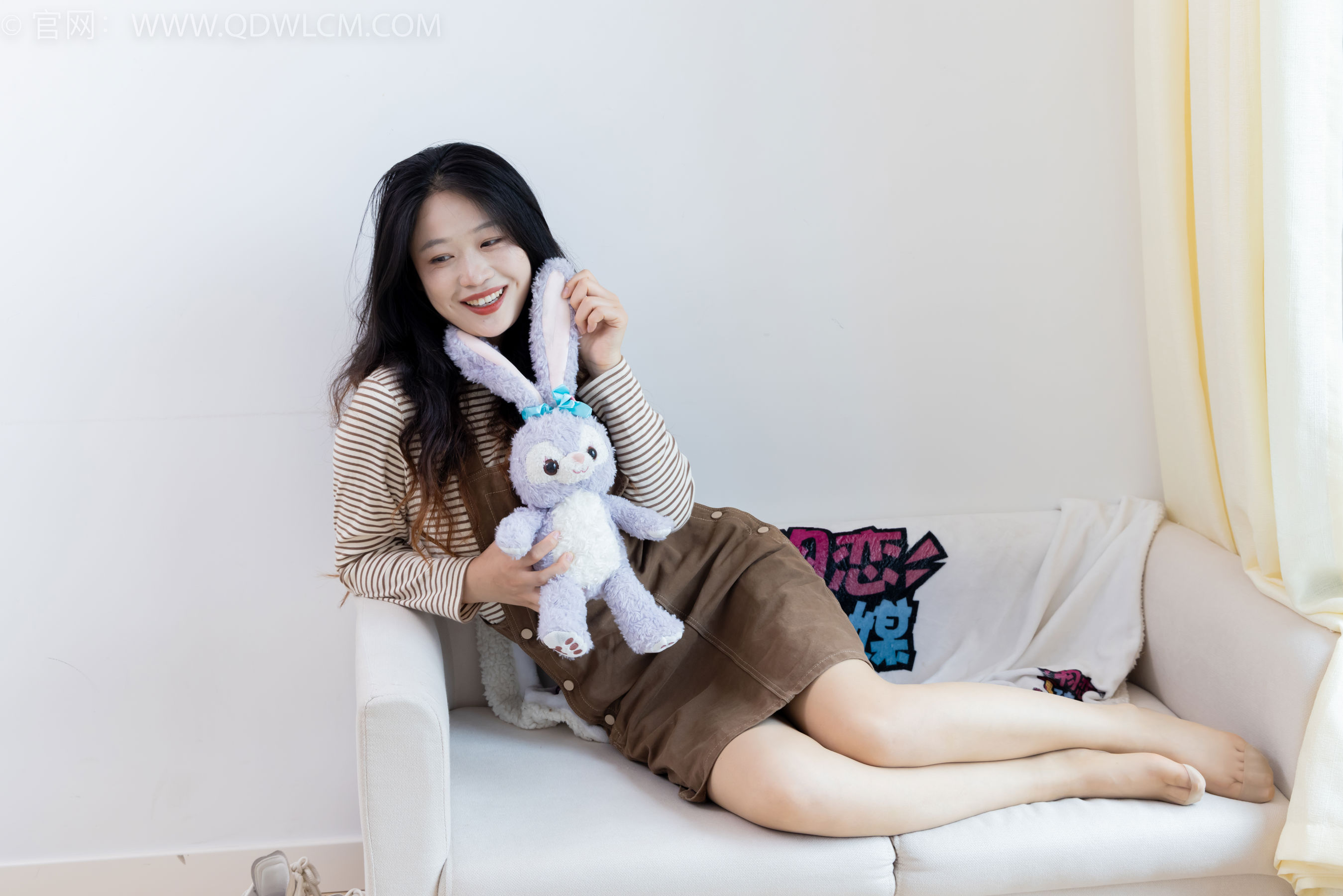 物恋传媒 No.2388 小紫 - 皮鞋、薄肉丝大腿袜/(160P)