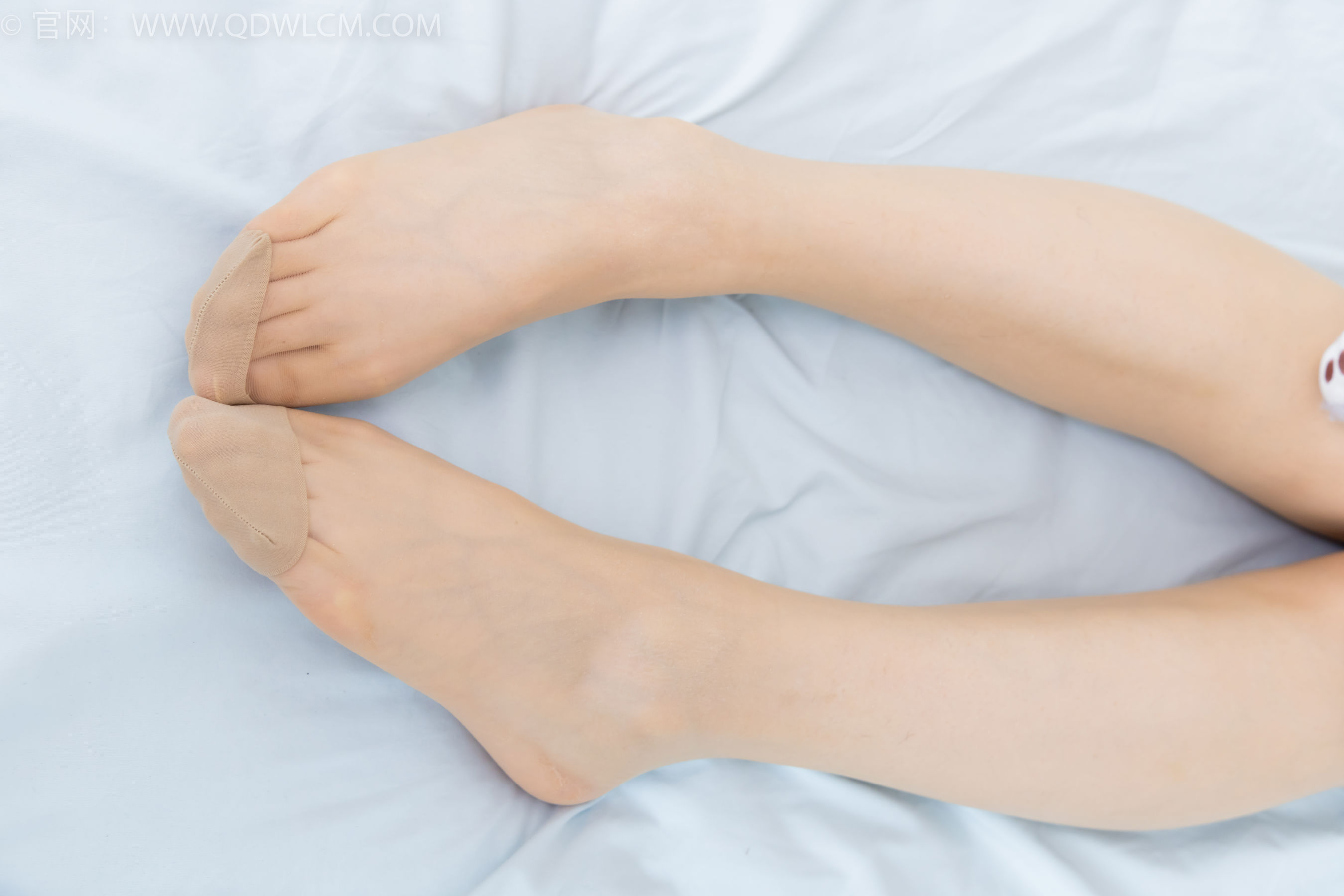 物恋传媒 No.2388 小紫 - 皮鞋、薄肉丝大腿袜/(160P)