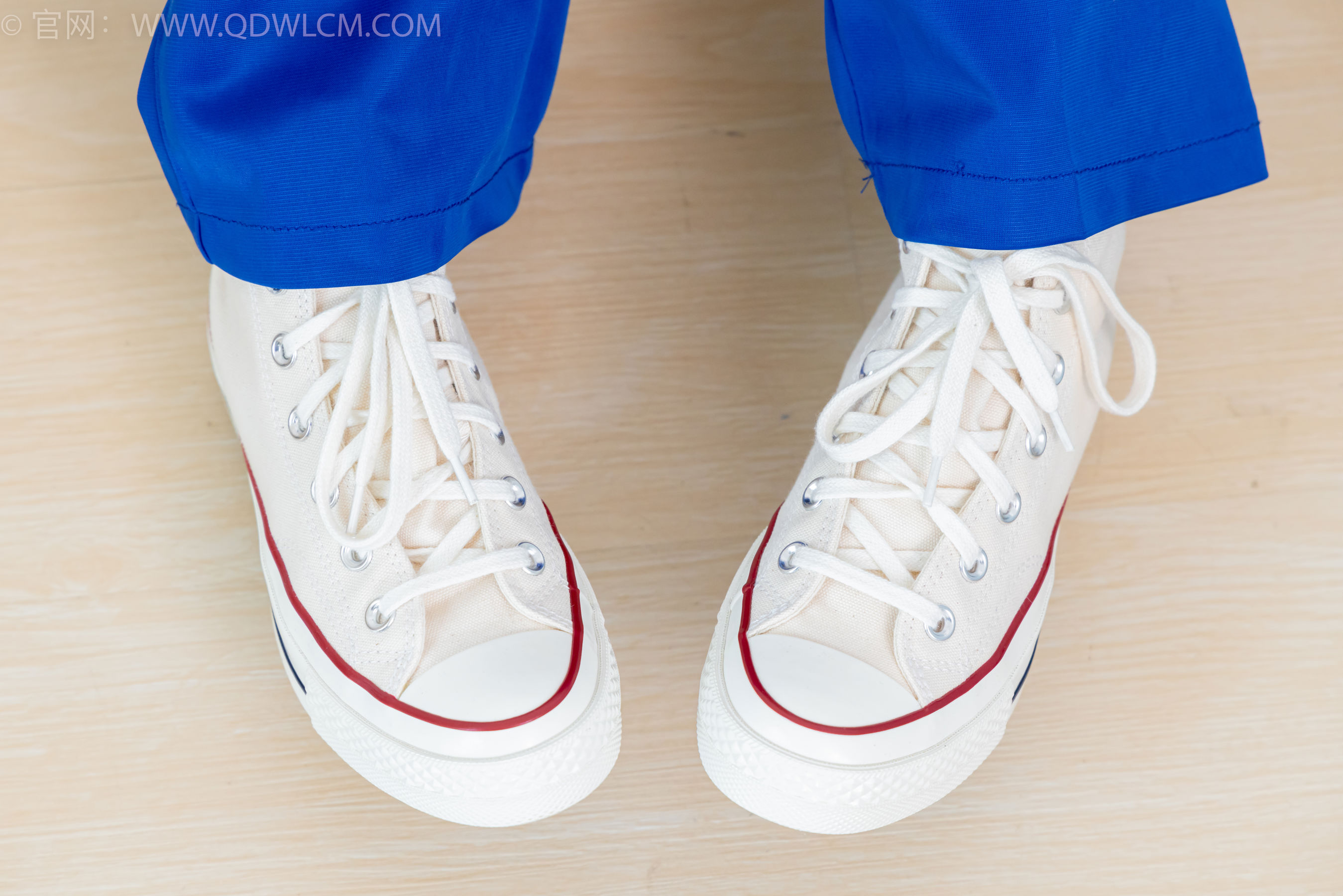 物恋传媒 No.2387 小夏 - 帆布鞋、白短棉袜、薄肉丝、校服/(150P)