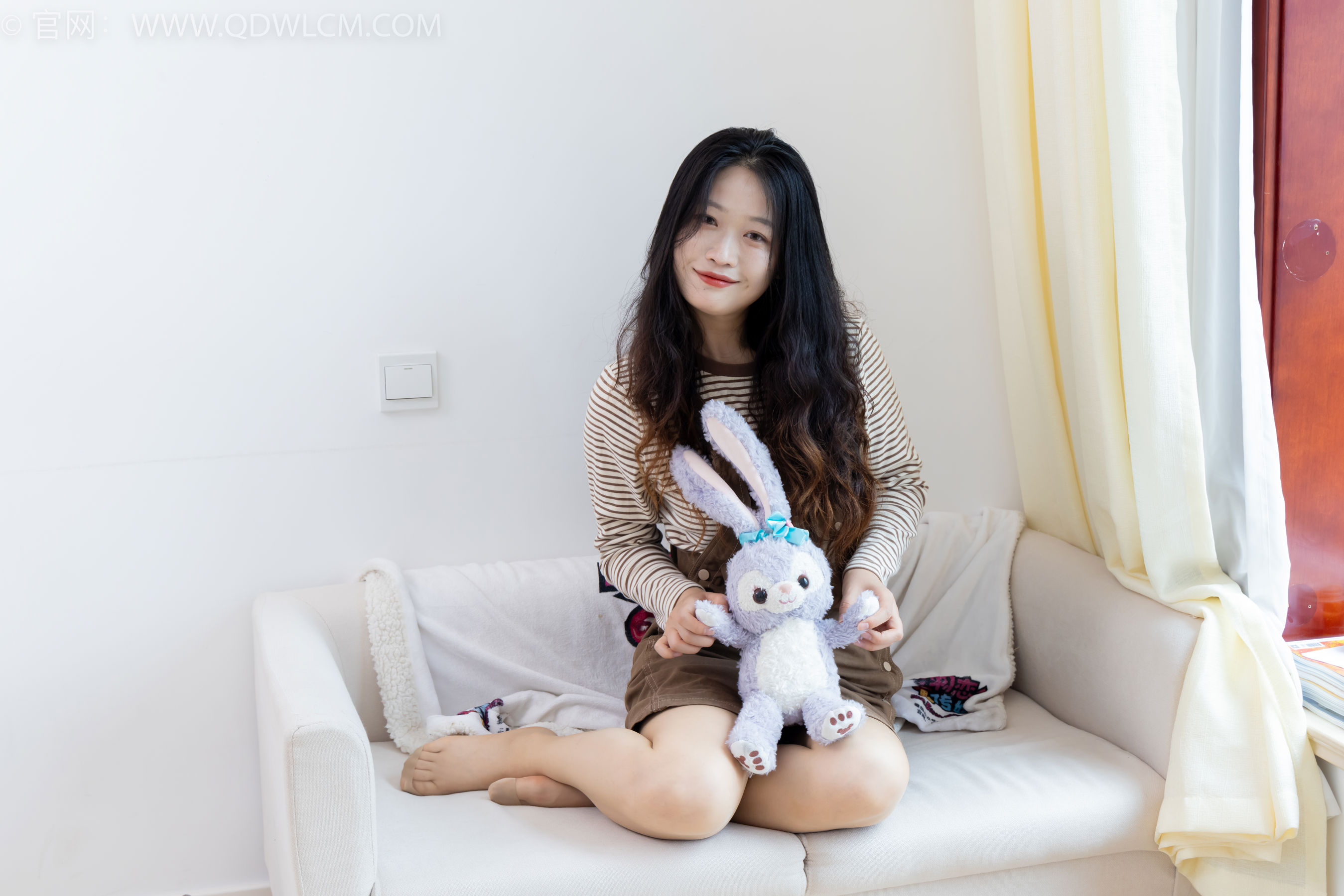 物恋传媒 No.2388 小紫 - 皮鞋、薄肉丝大腿袜/(160P)