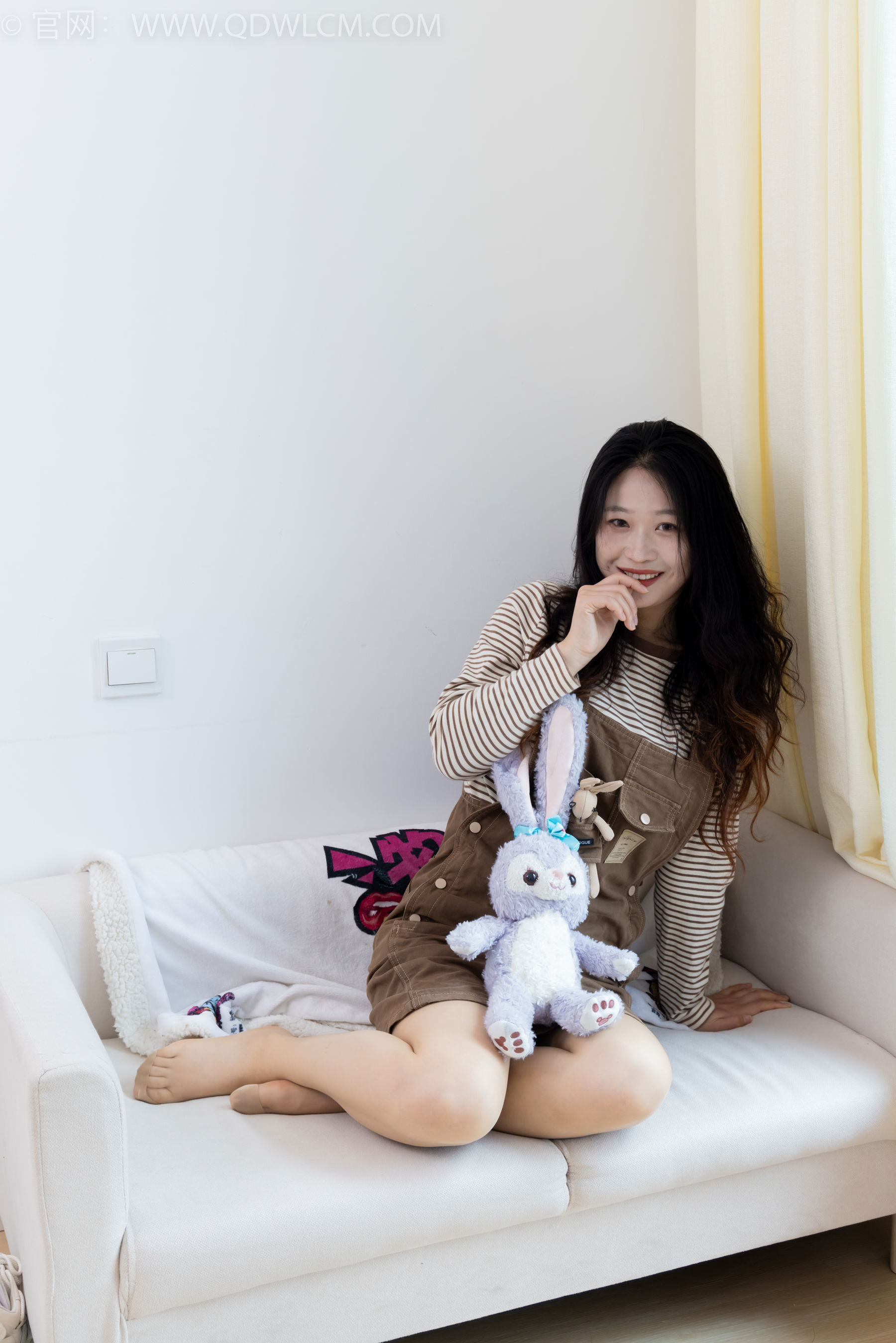 物恋传媒 No.2388 小紫 - 皮鞋、薄肉丝大腿袜/(160P)