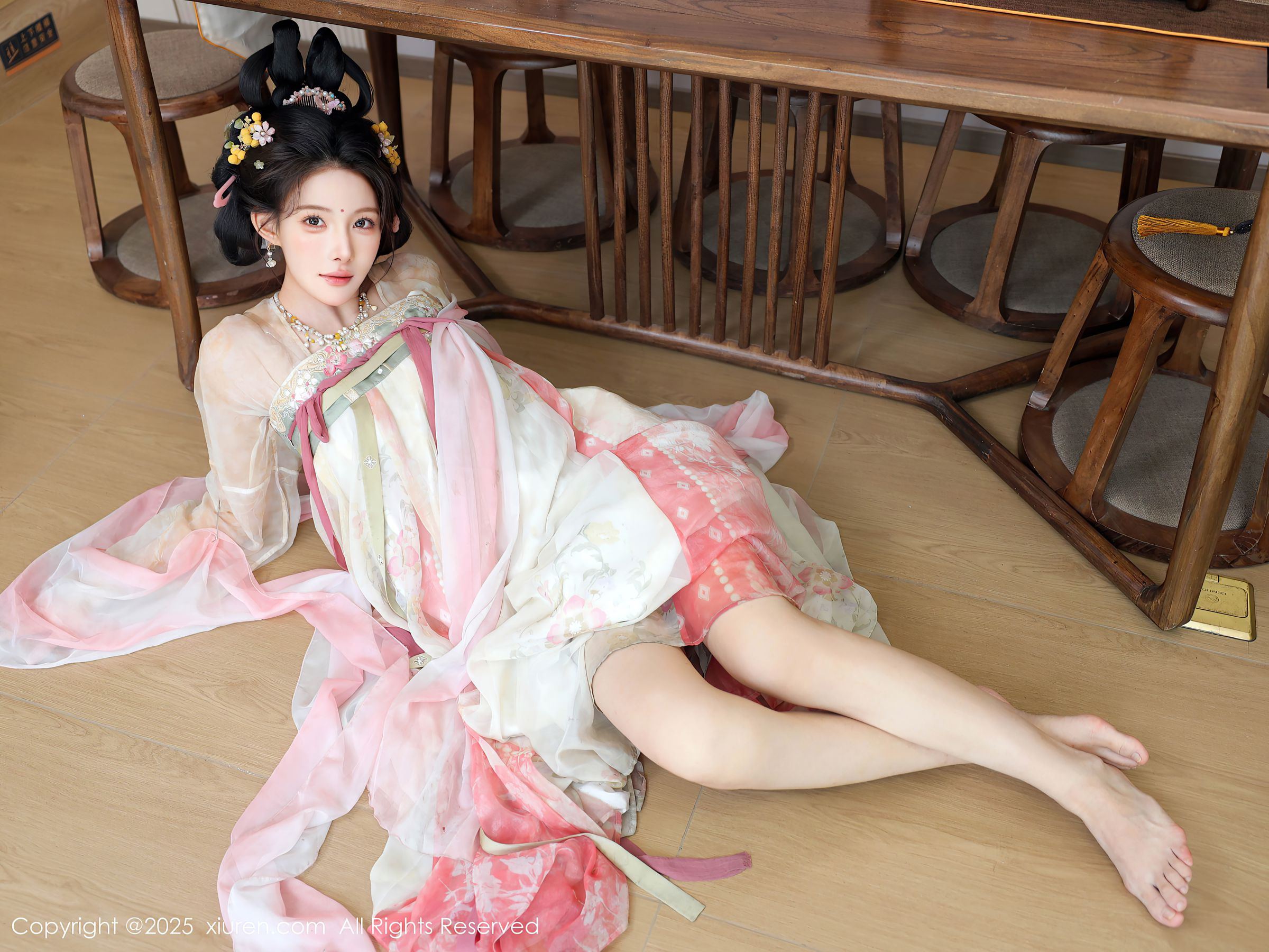 [秀人XiuRen] 2025.08.13 No.10645 梨霜儿/(82P)