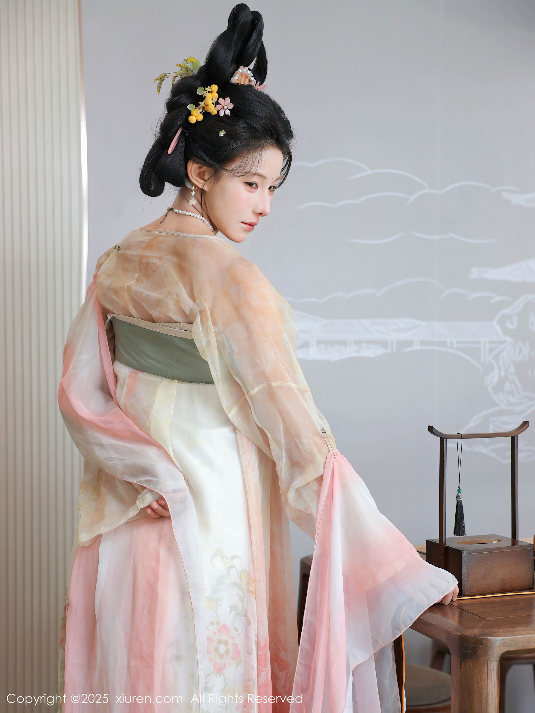 [秀人XiuRen] 2025.08.13 No.10645 梨霜儿/(82P)