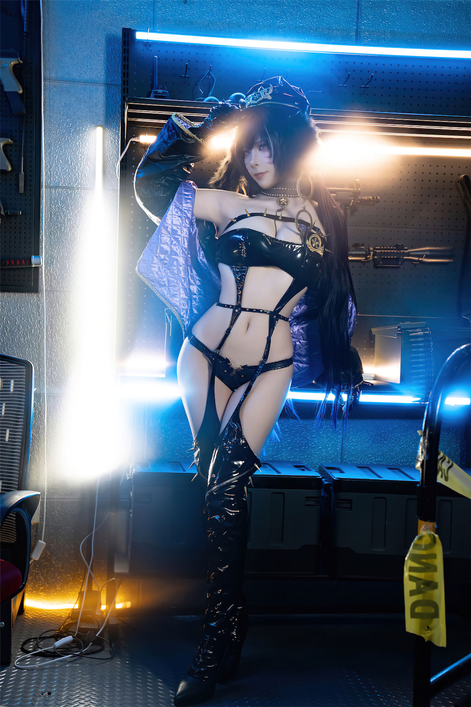 人气Coser 二佐Nisa - 碧蓝航线 武藏 女警/(25P)