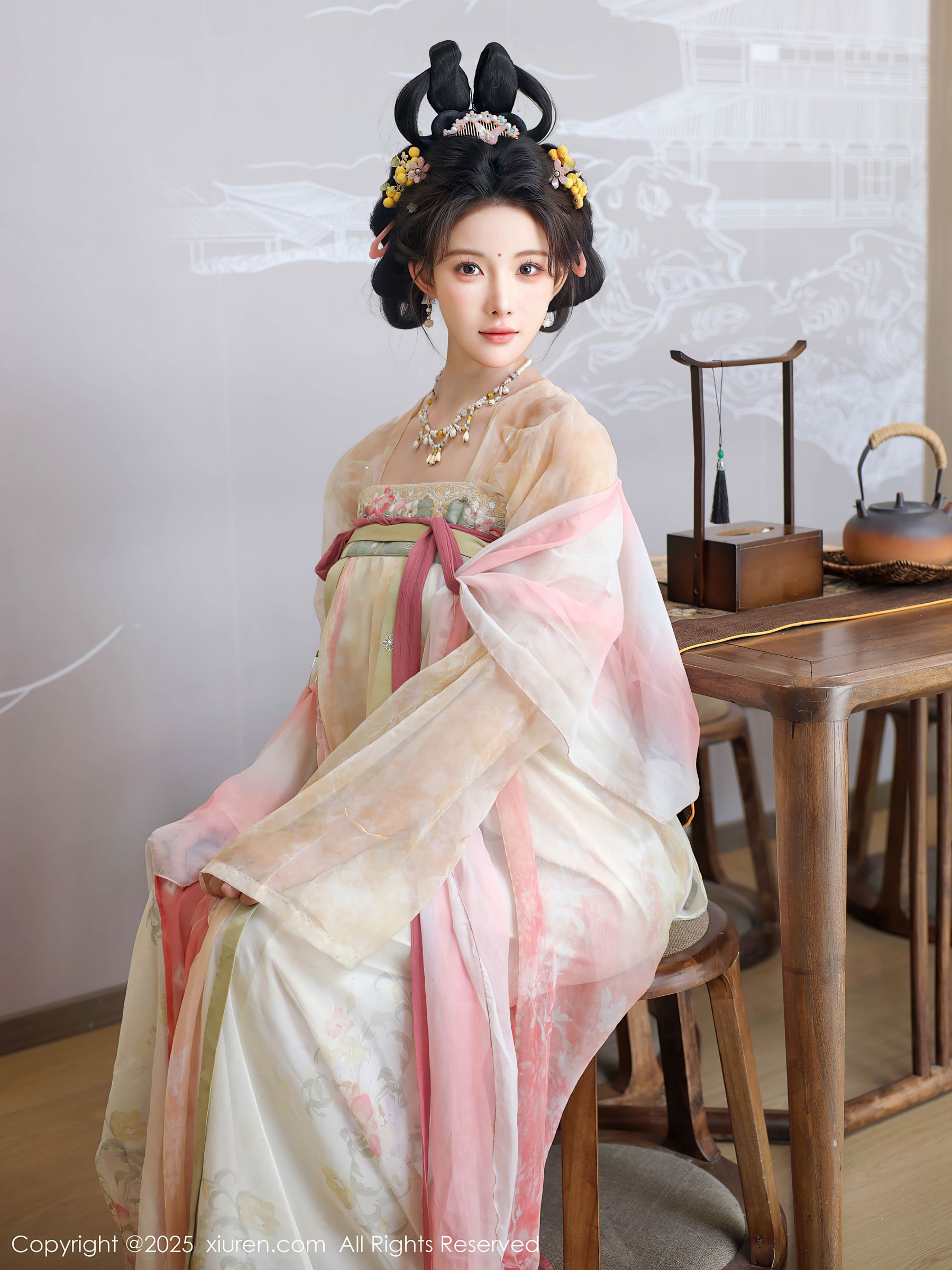 [秀人XiuRen] 2025.08.13 No.10645 梨霜儿/(82P)